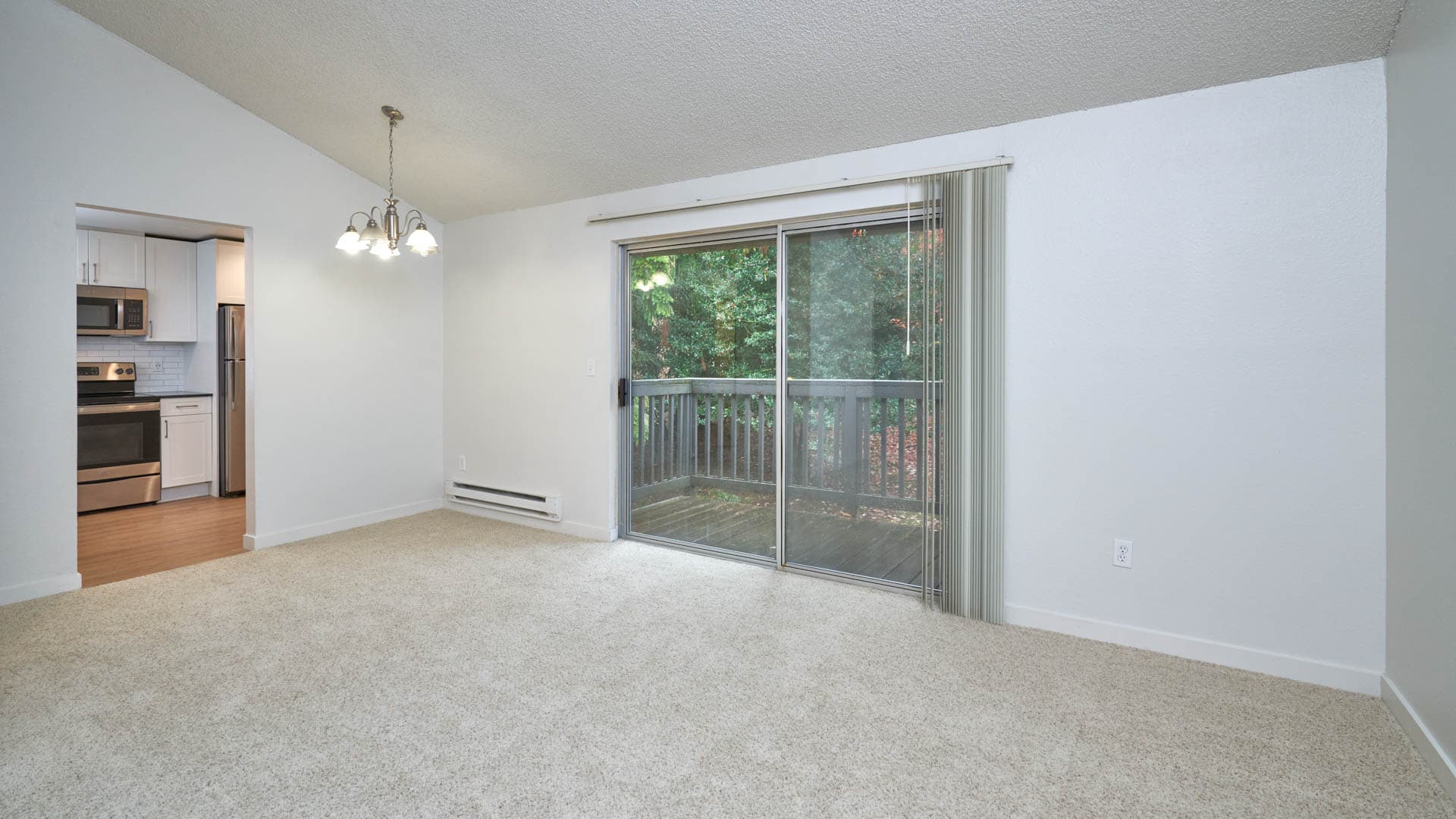 Redmond Court Apartments 1 of 22