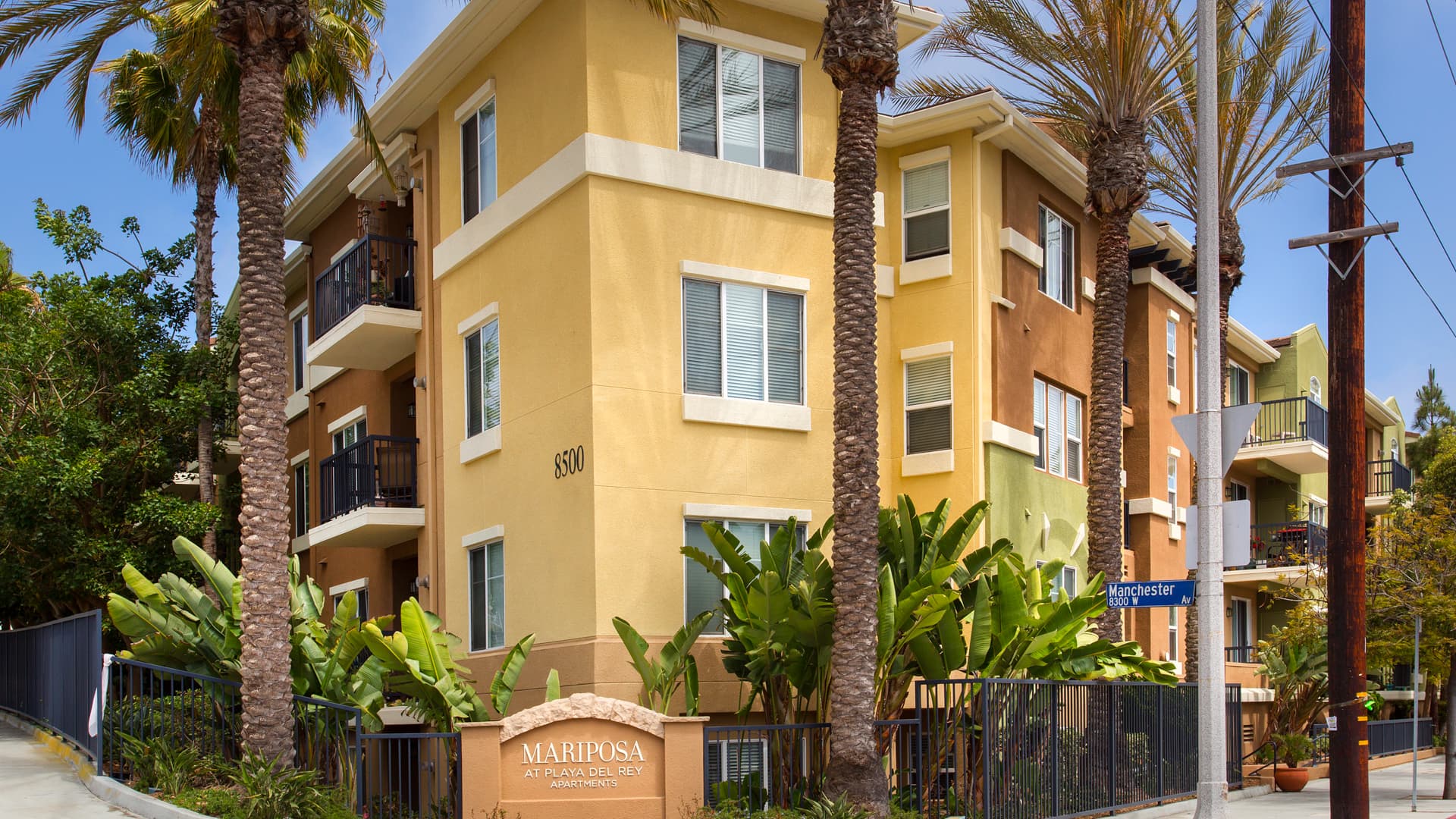 Mariposa at Playa del Rey Apartments 2 of 33