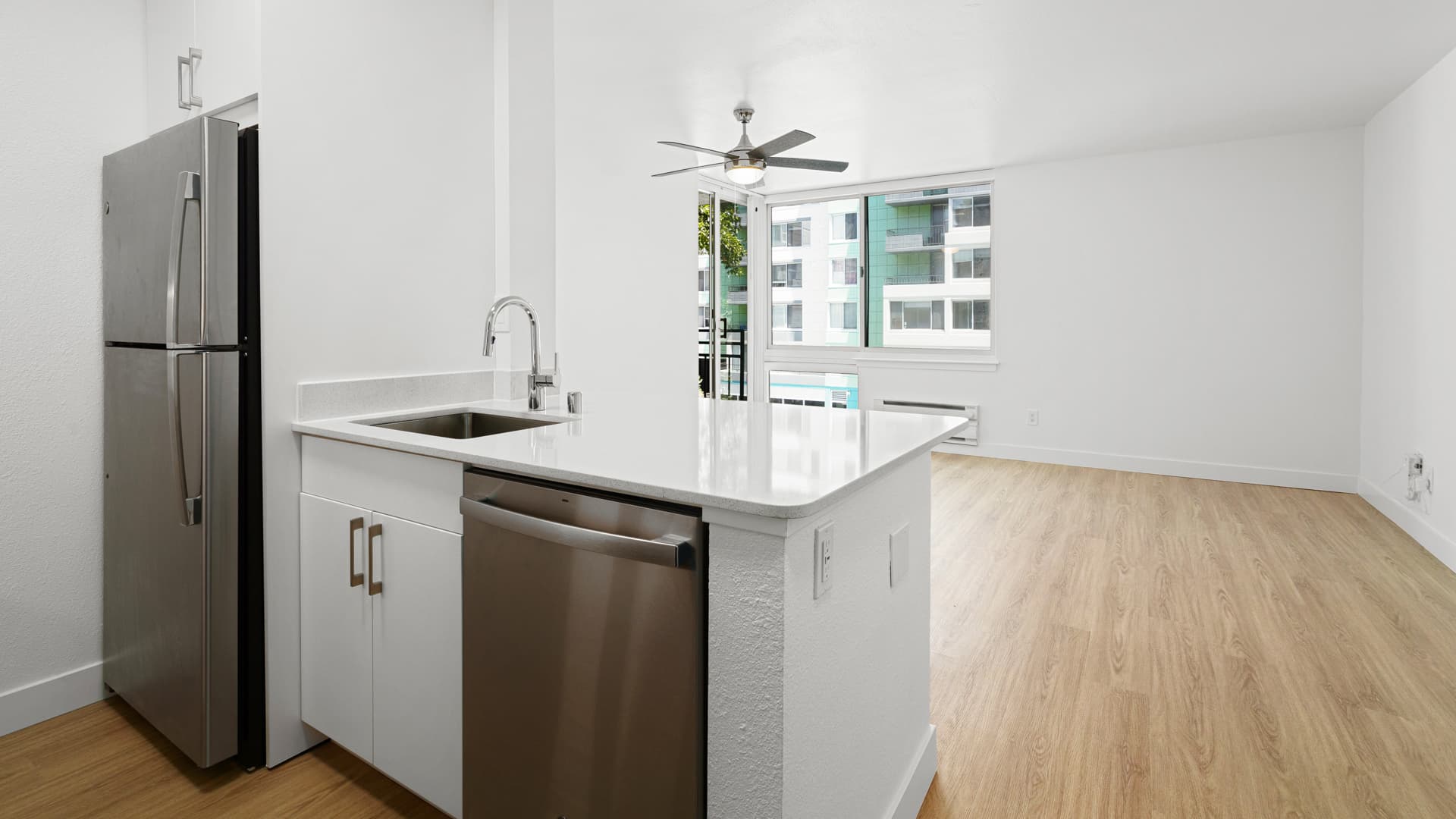 SoMa Square Apartments 1 of 8