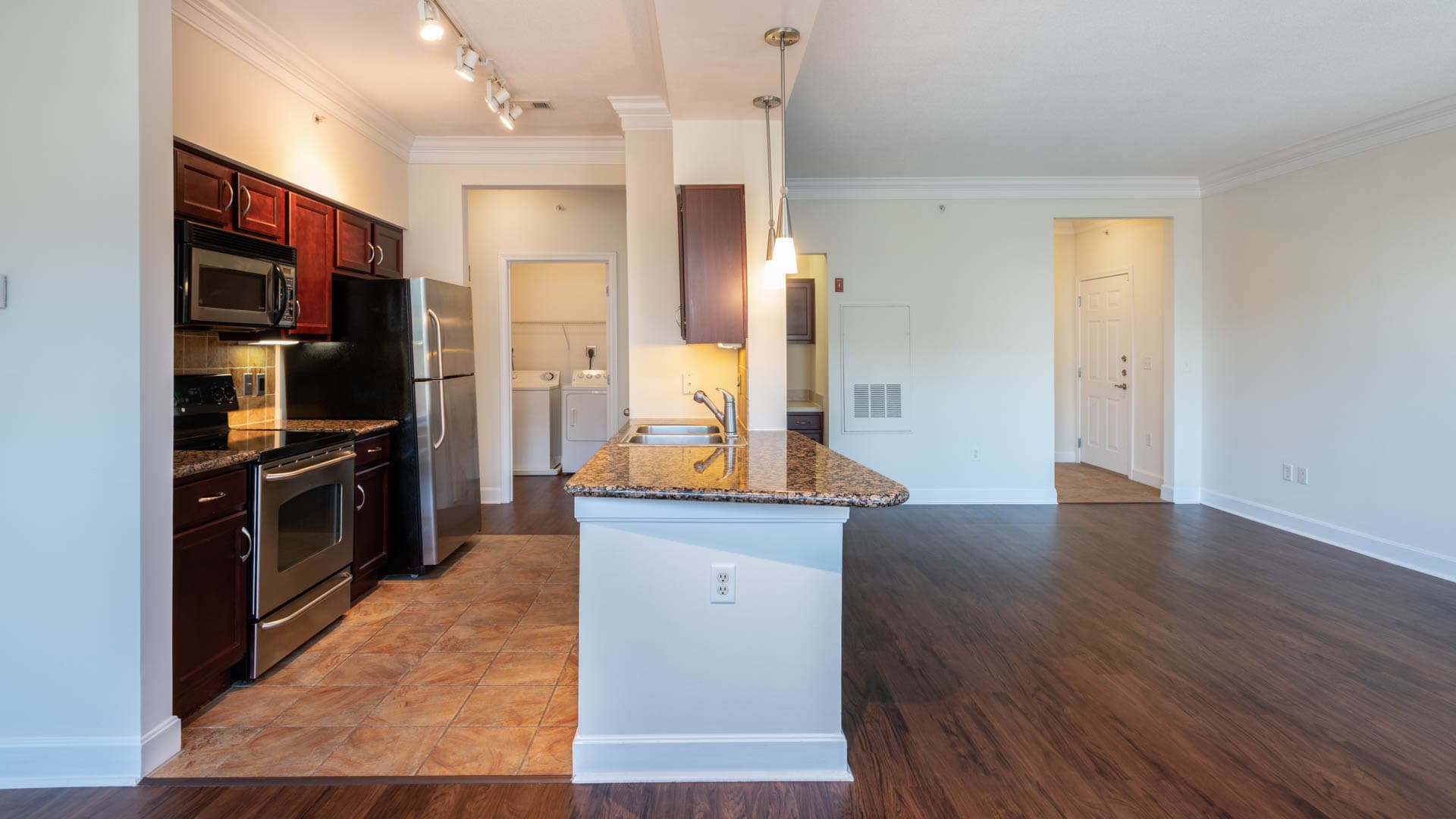 Quarry Hills Apartments 4 of 6