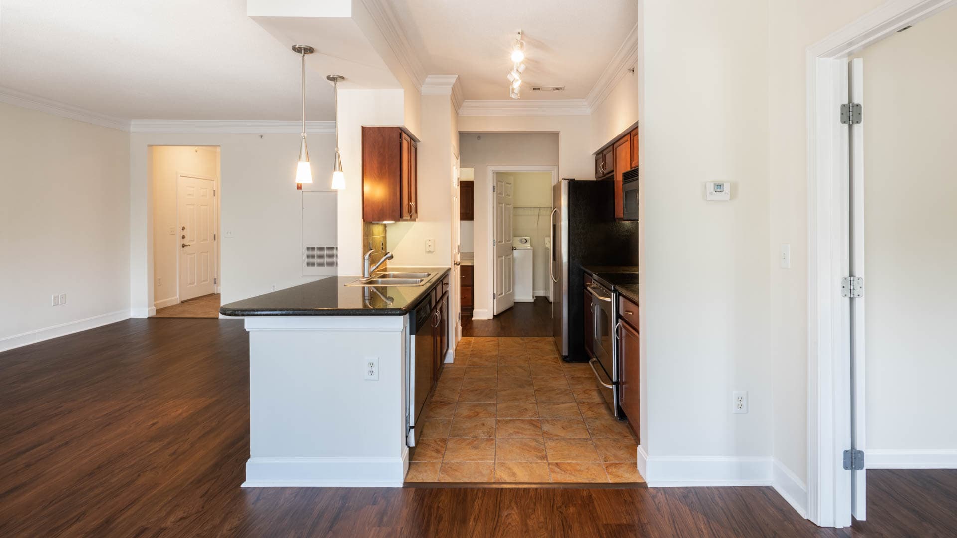 Quarry Hills Apartments 5 of 8
