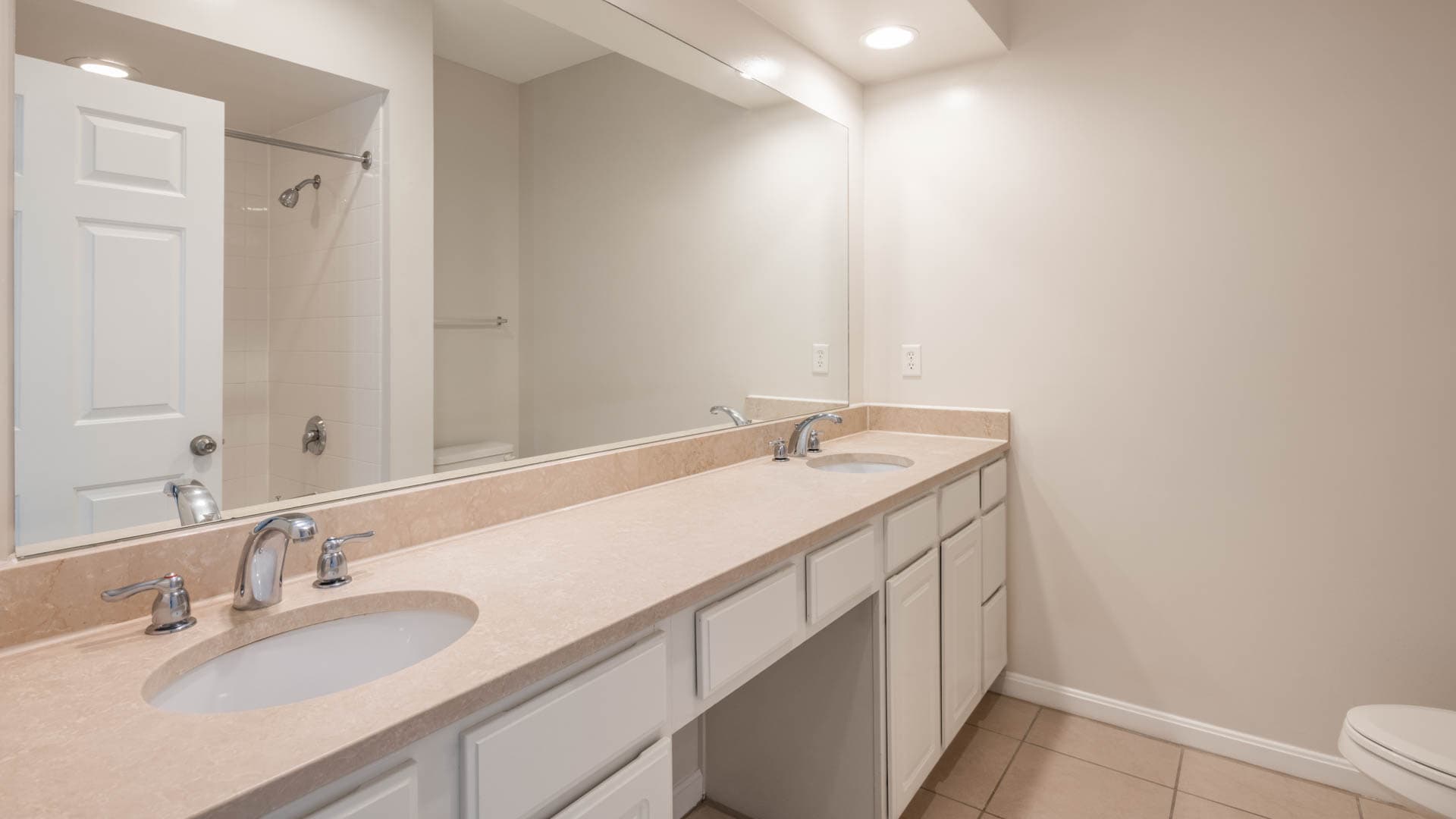 Quarry Hills Apartments 2 of 8