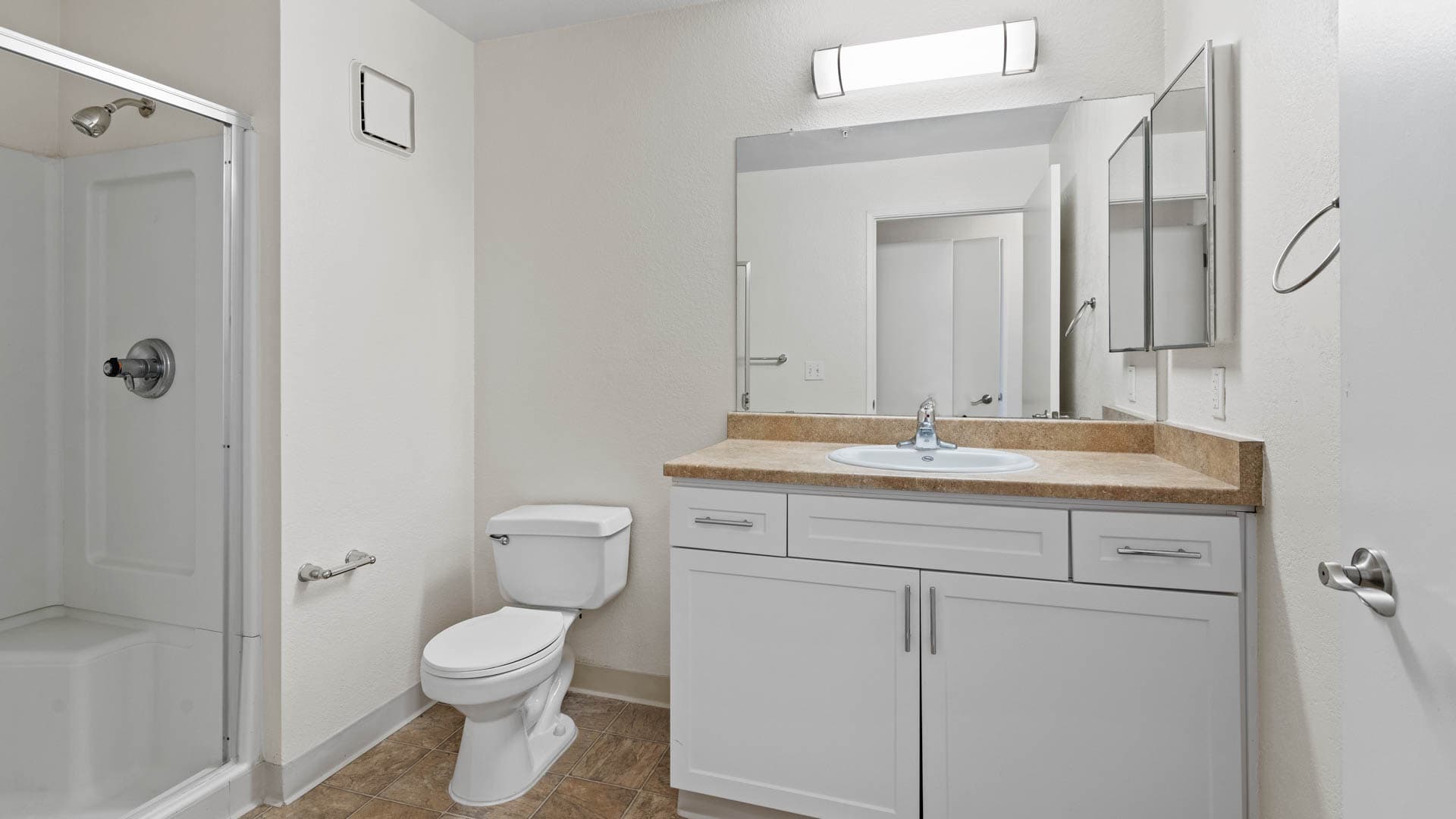 Artistry Emeryville Apartments 7 of 14