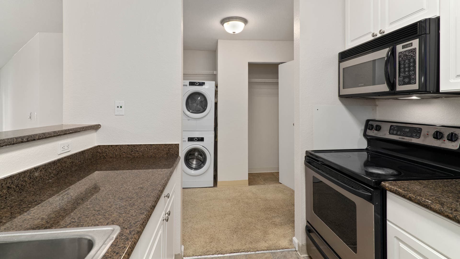 Artistry Emeryville Apartments 1 of 15