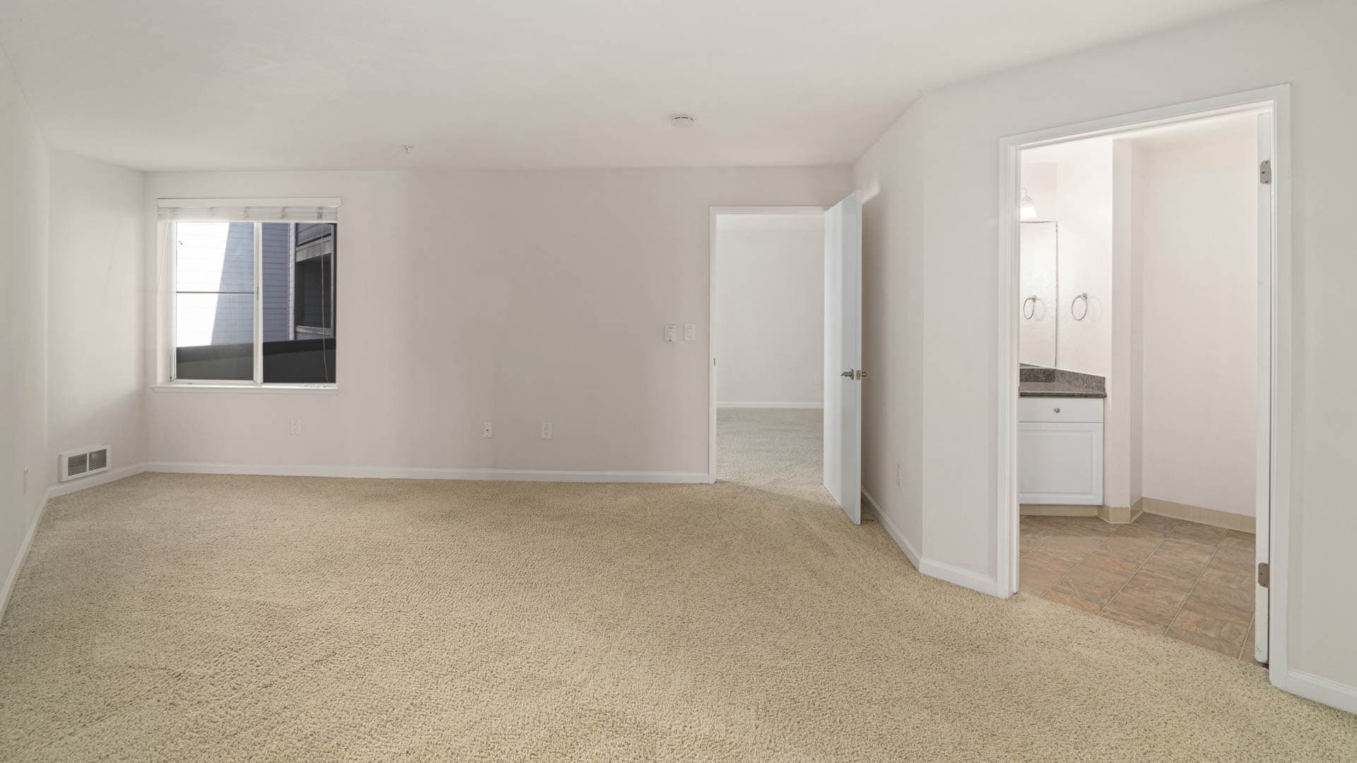 Artistry Emeryville Apartments 11 of 15