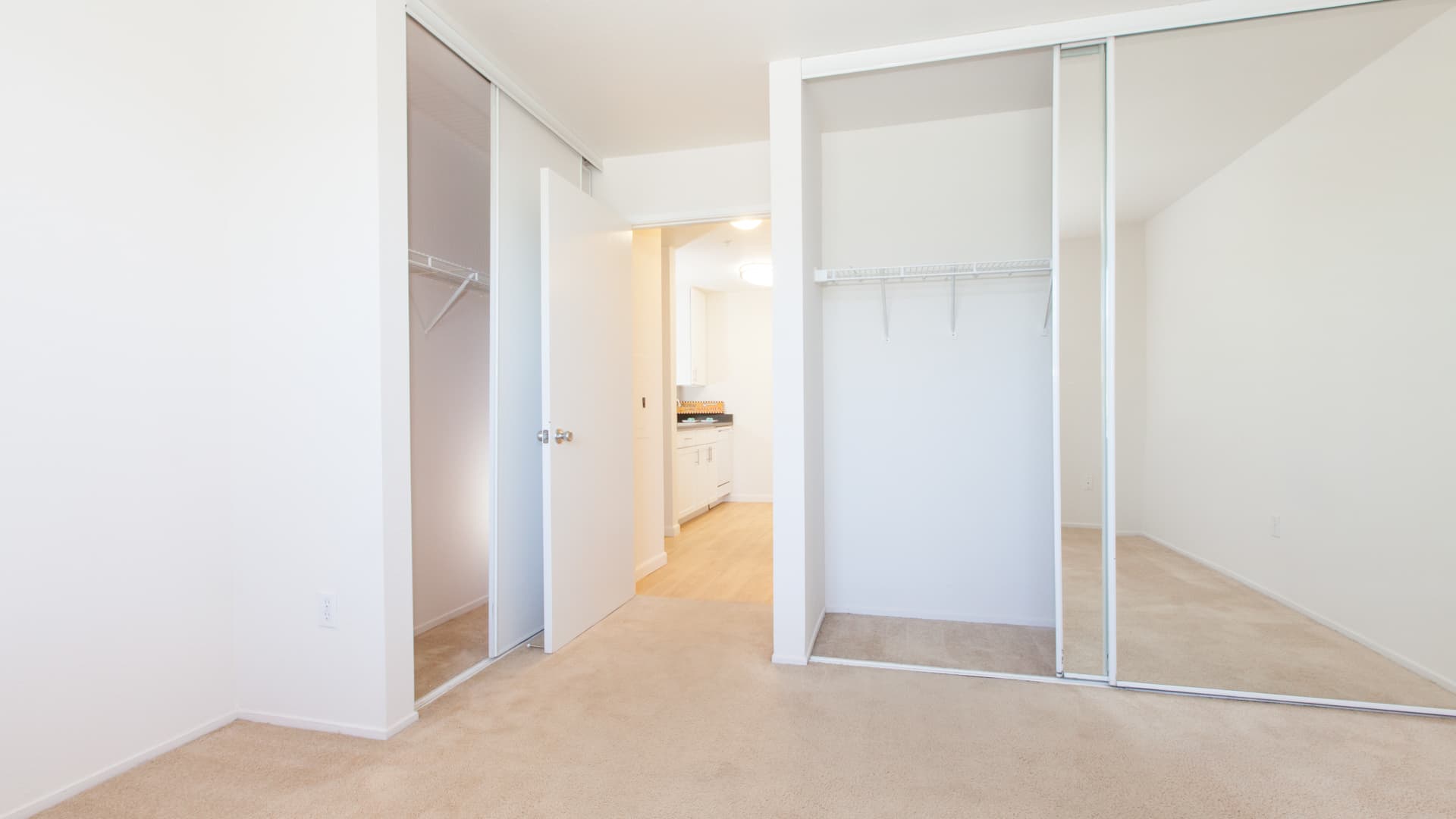 Artistry Emeryville Apartments 4 of 5