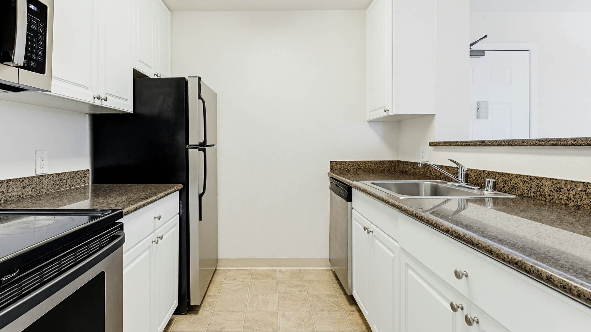 Artistry Emeryville Apartments 4 of 15