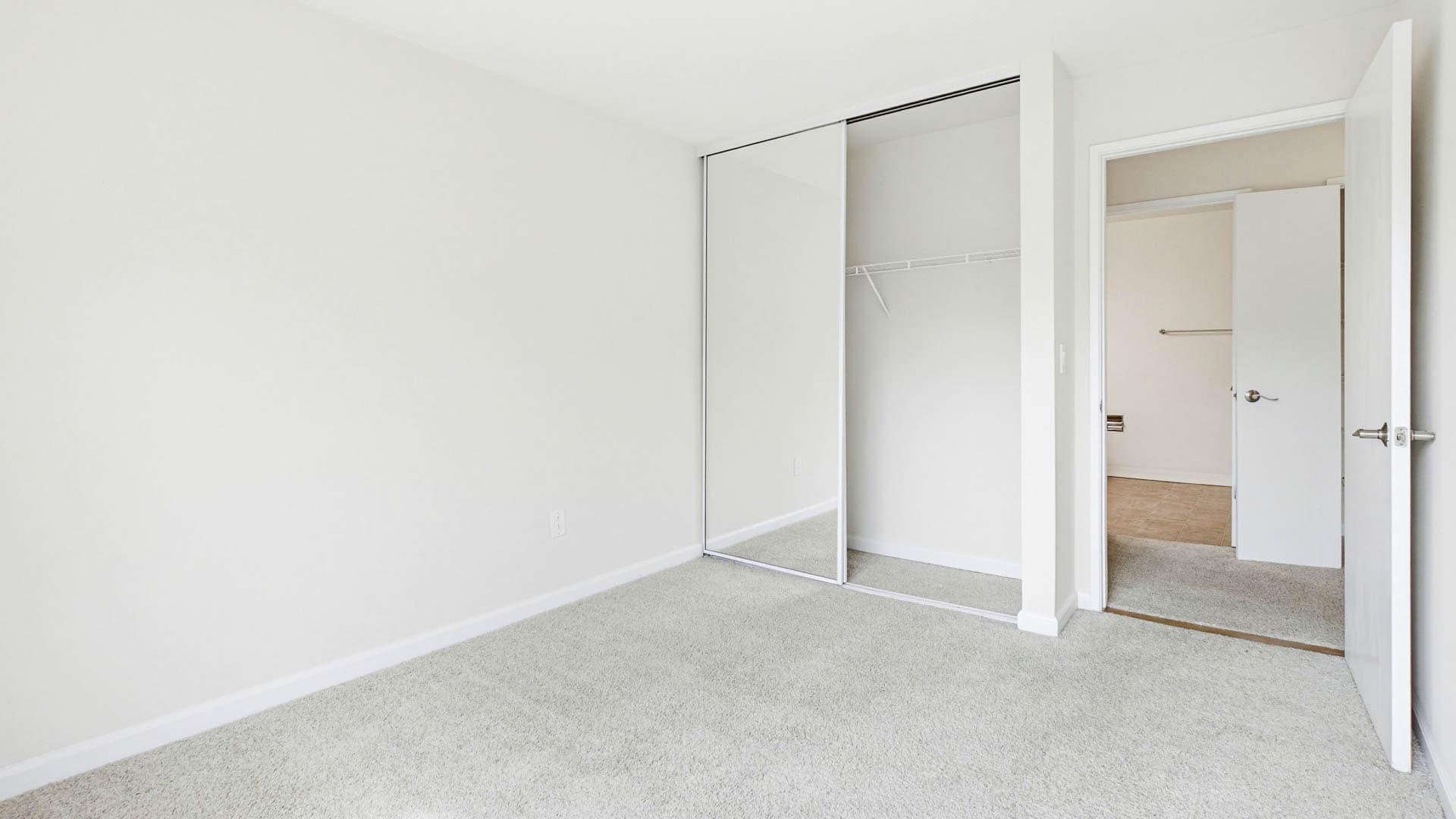 Artistry Emeryville Apartments 2 of 15