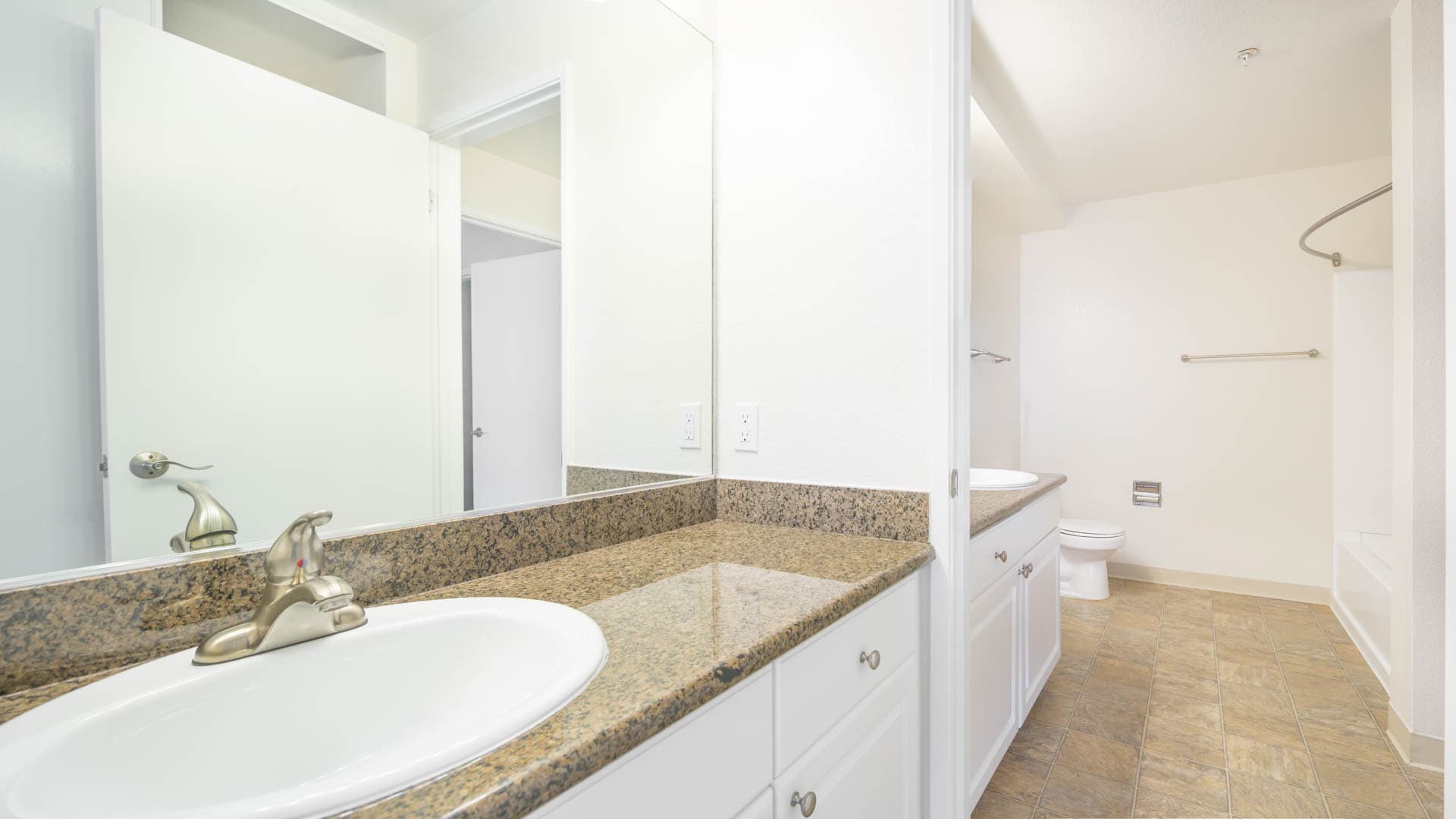 Artistry Emeryville Apartments 1 of 5