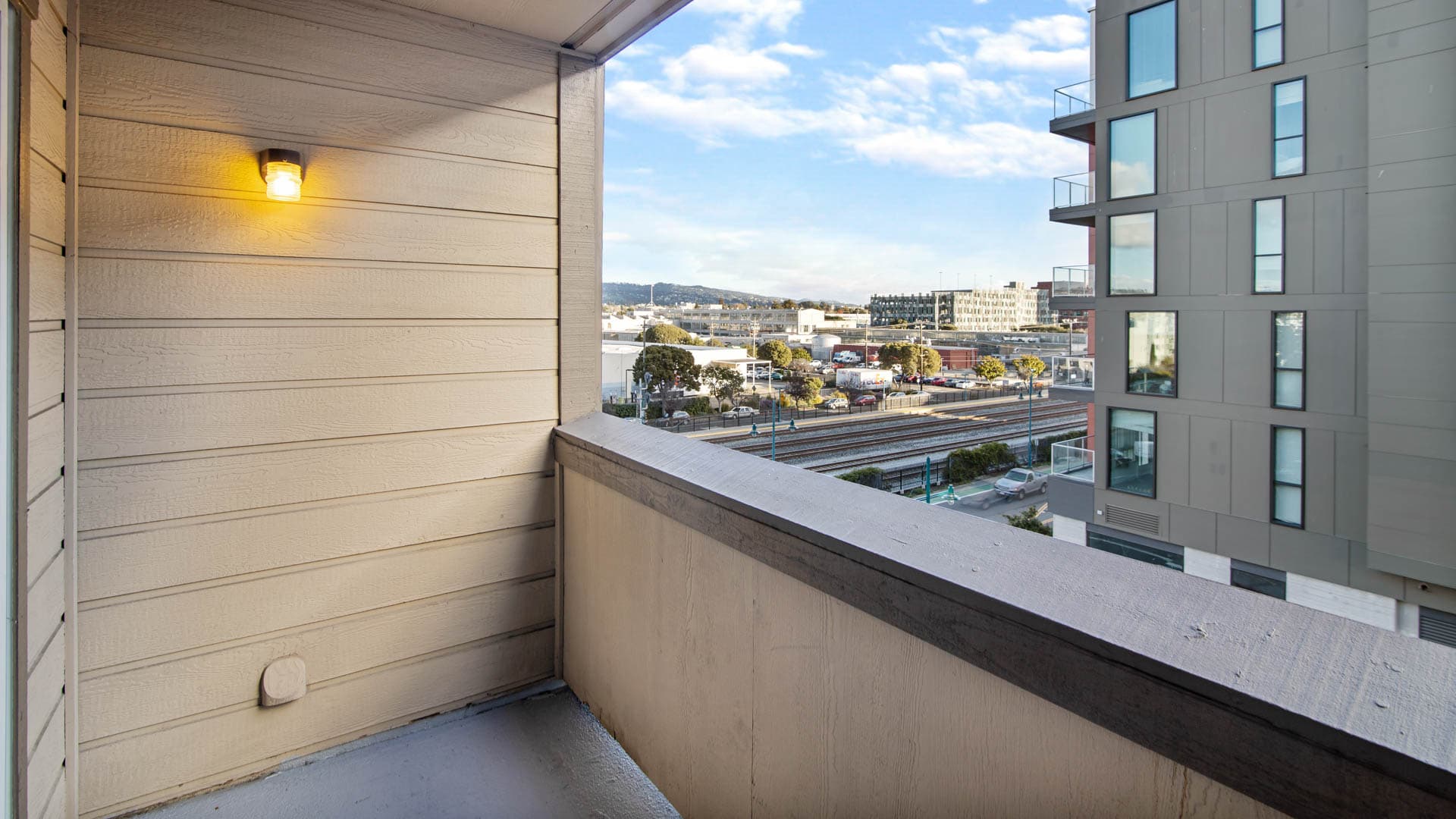 Artistry Emeryville Apartments 1 of 12