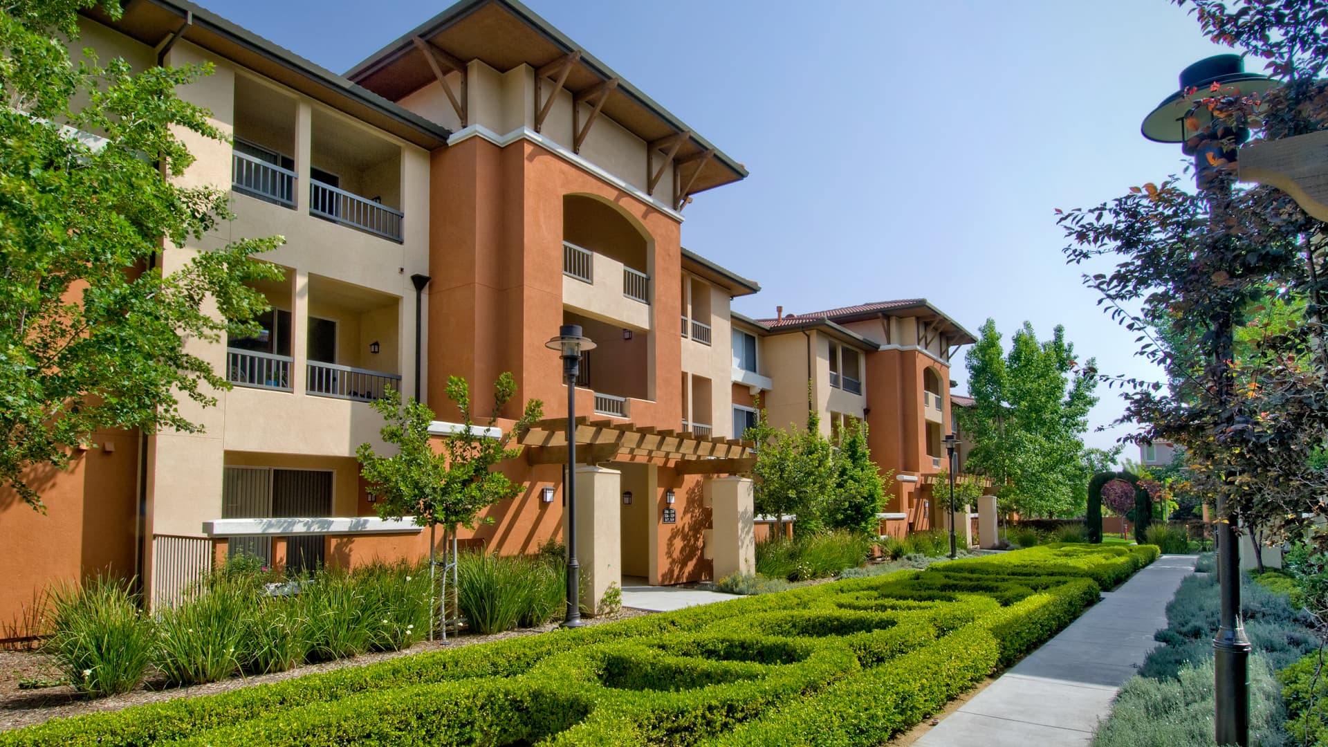 Estancia at Santa Clara Apartments 3 of 32