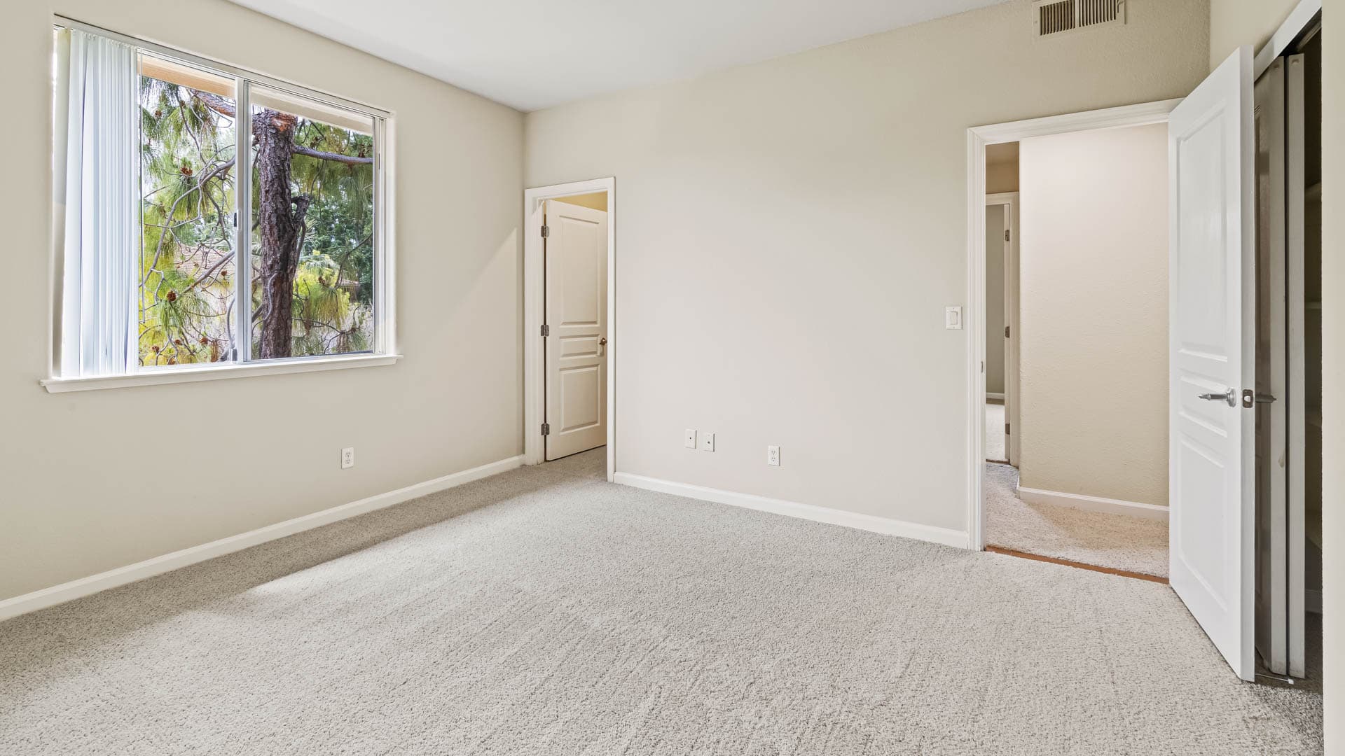 Estancia at Santa Clara Apartments 8 of 15