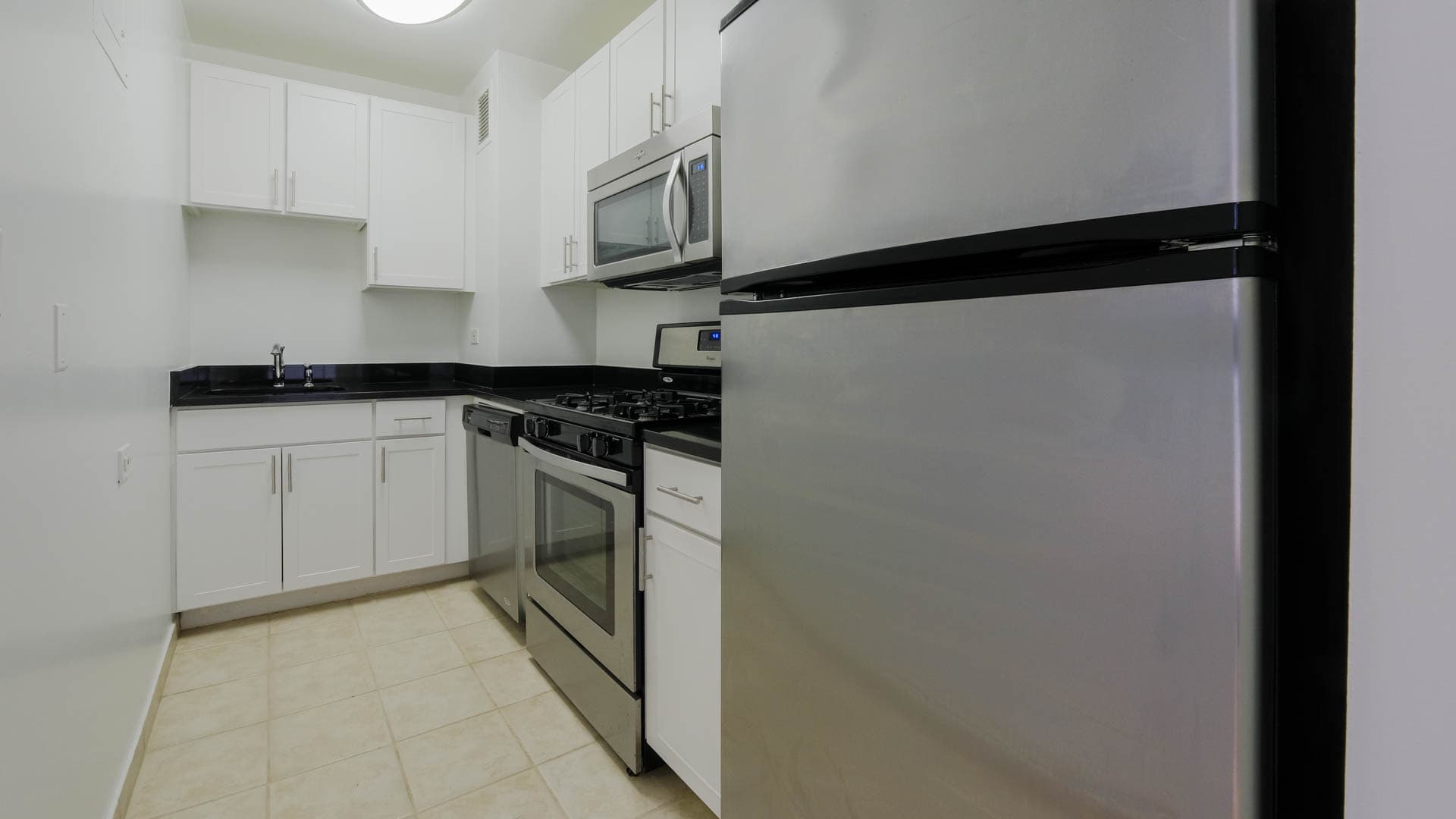Murray Hill Tower Apartments 2 of 5