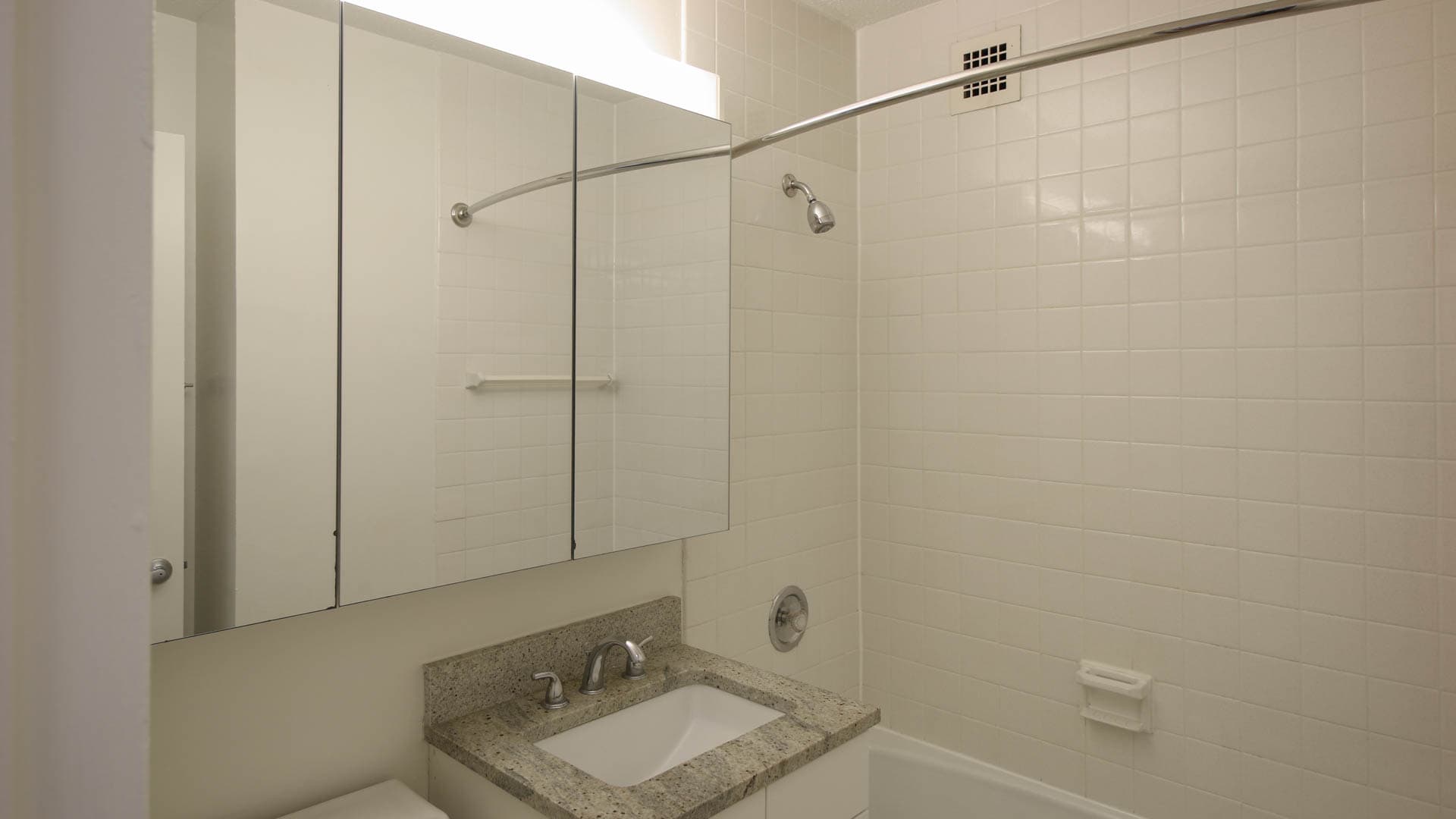 Murray Hill Tower Apartments 7 of 11