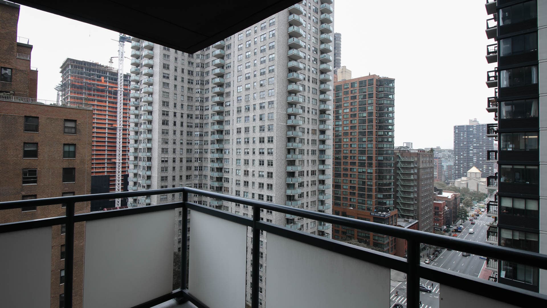 Murray Hill Tower Apartments 5 of 12