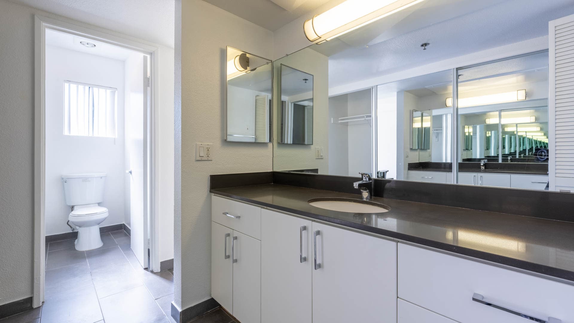 Prado Apartments 7 of 10