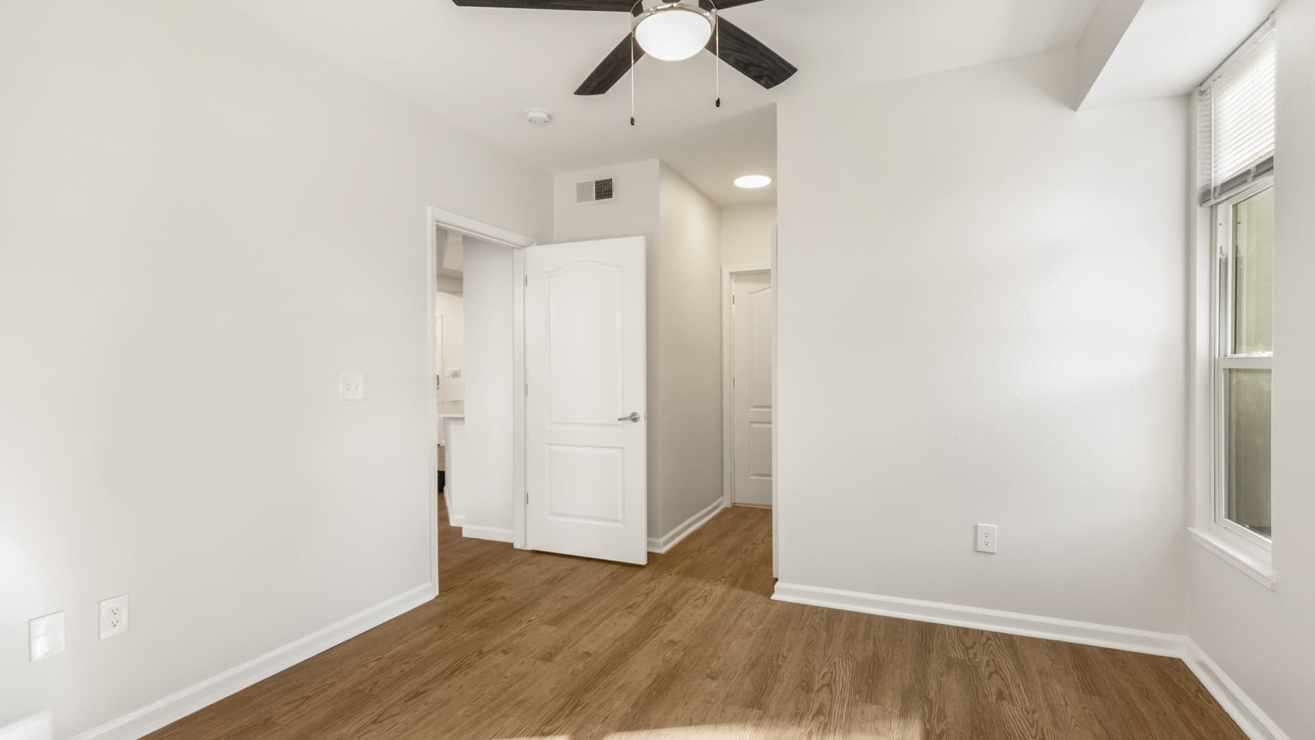 Park Place at San Mateo Apartments 7 of 11