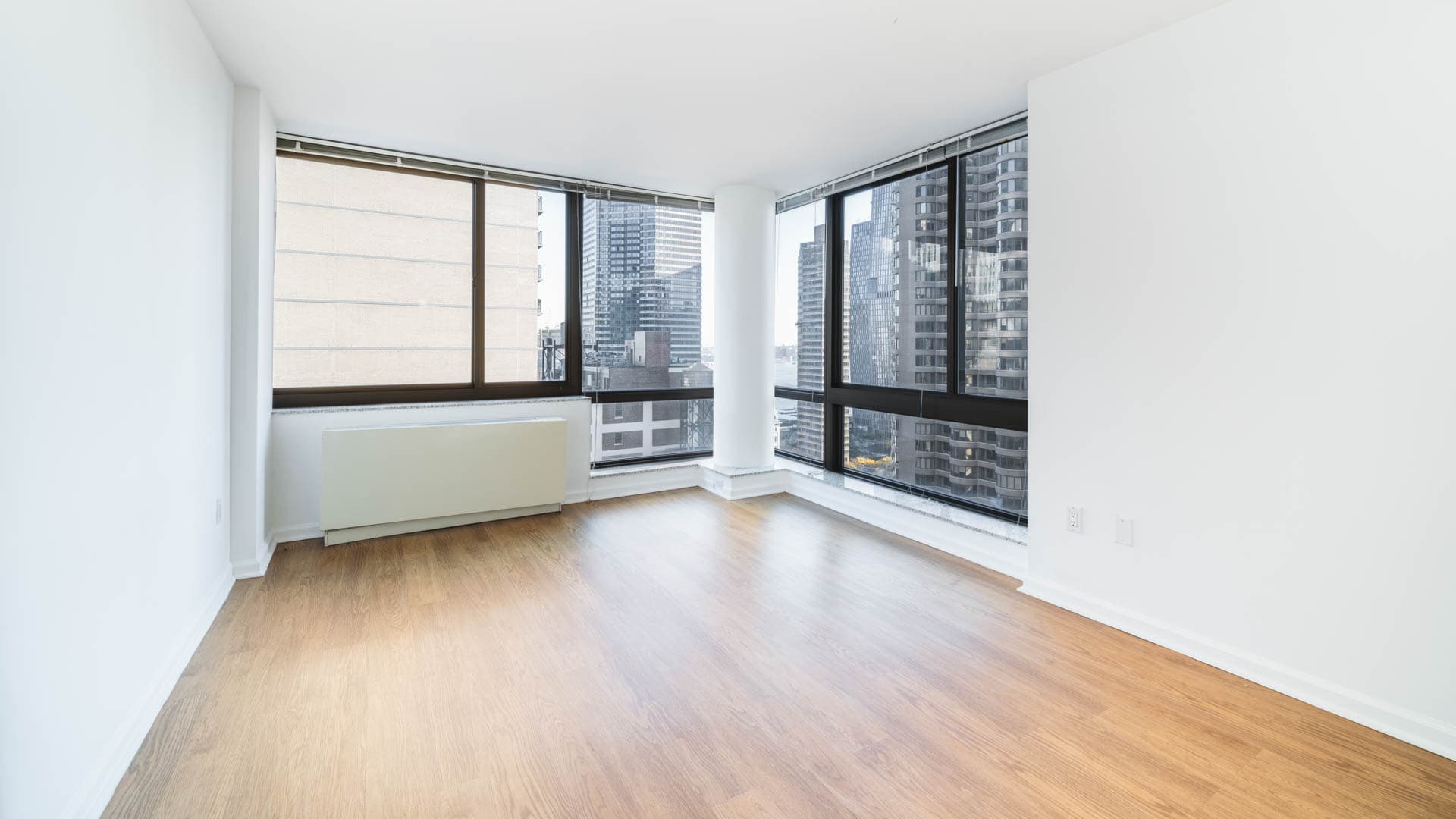300 East 39th Apartments 8 of 12