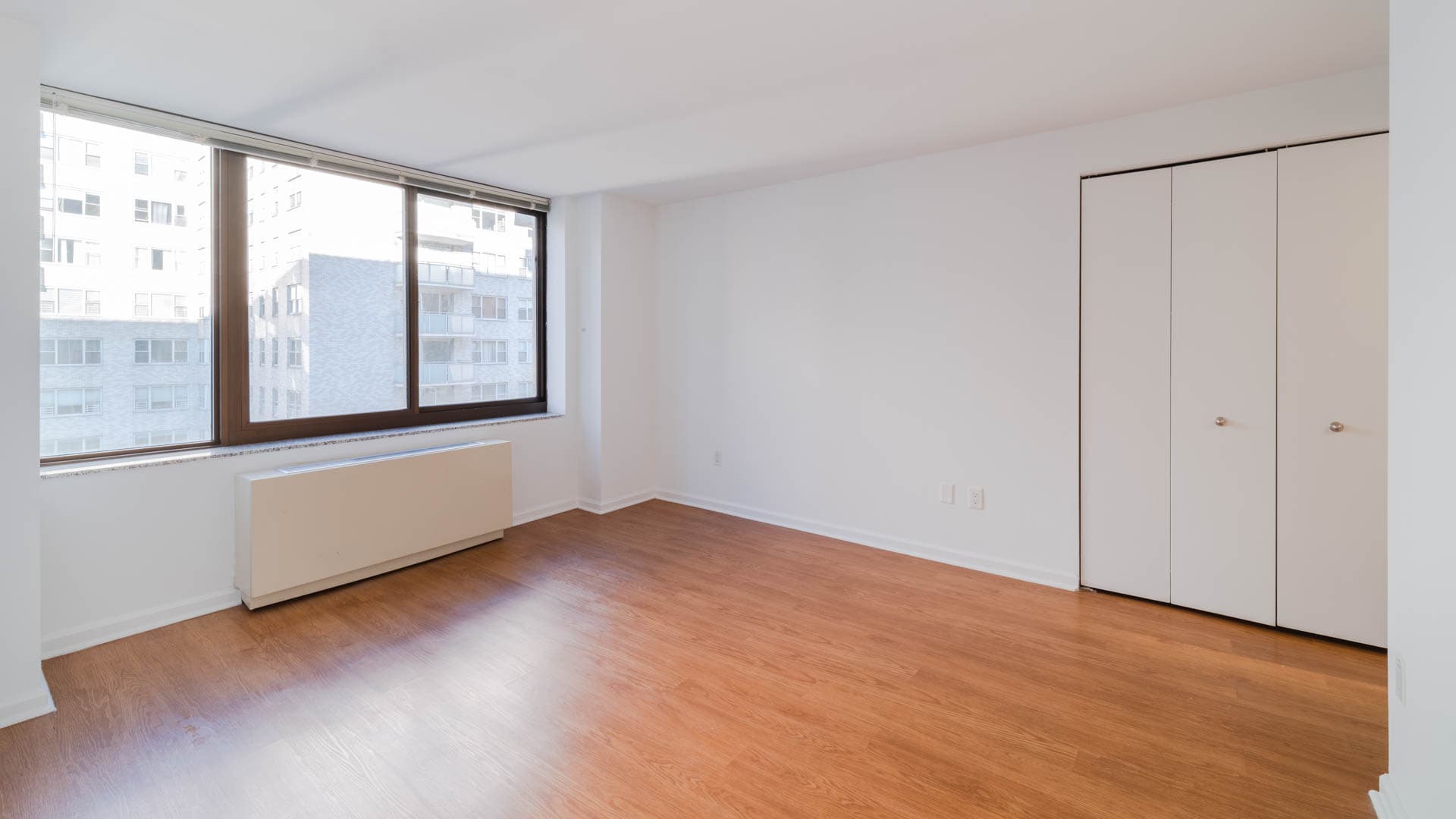 300 East 39th Apartments 29 of 44