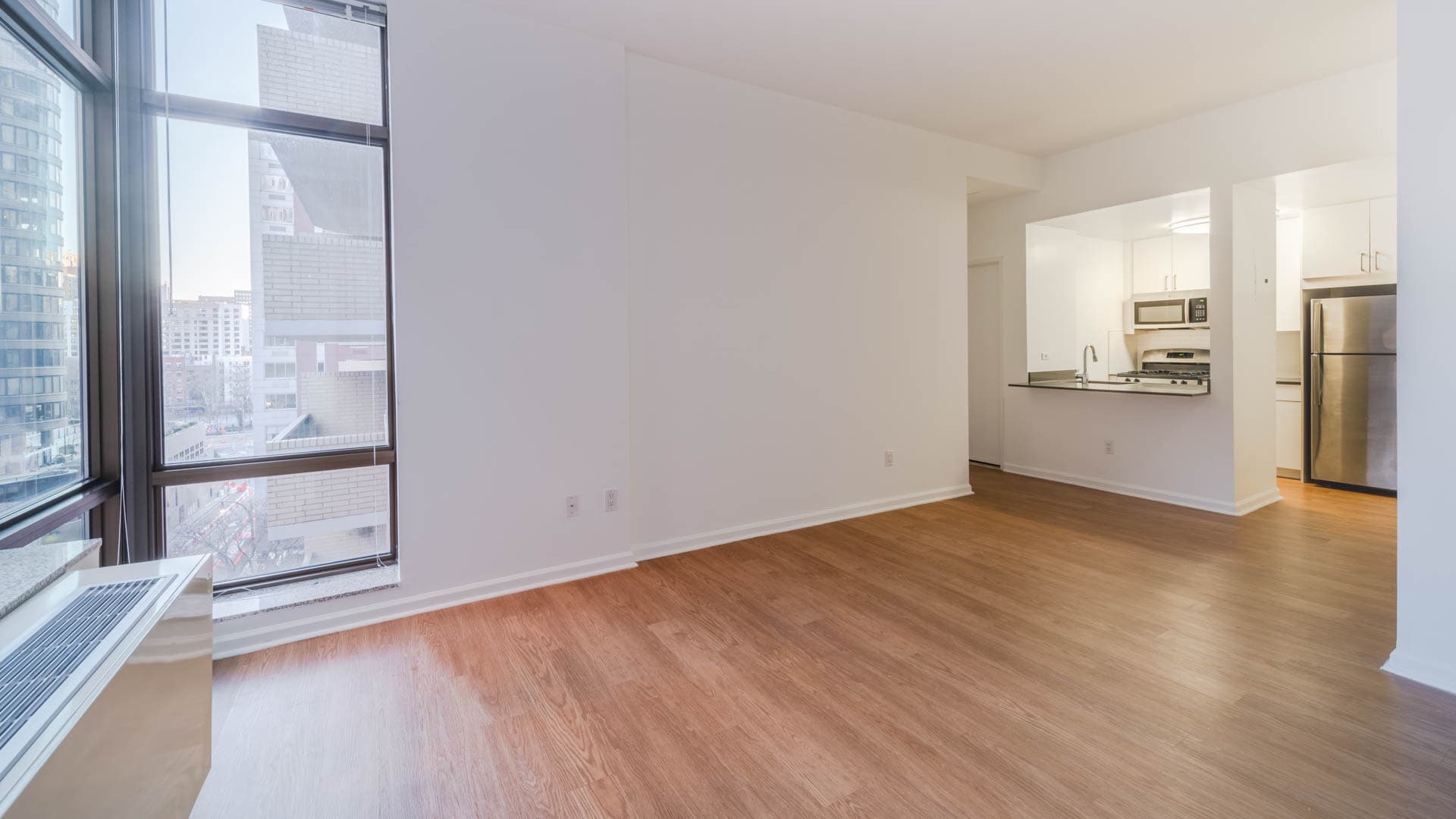 300 East 39th Apartments 4 of 6