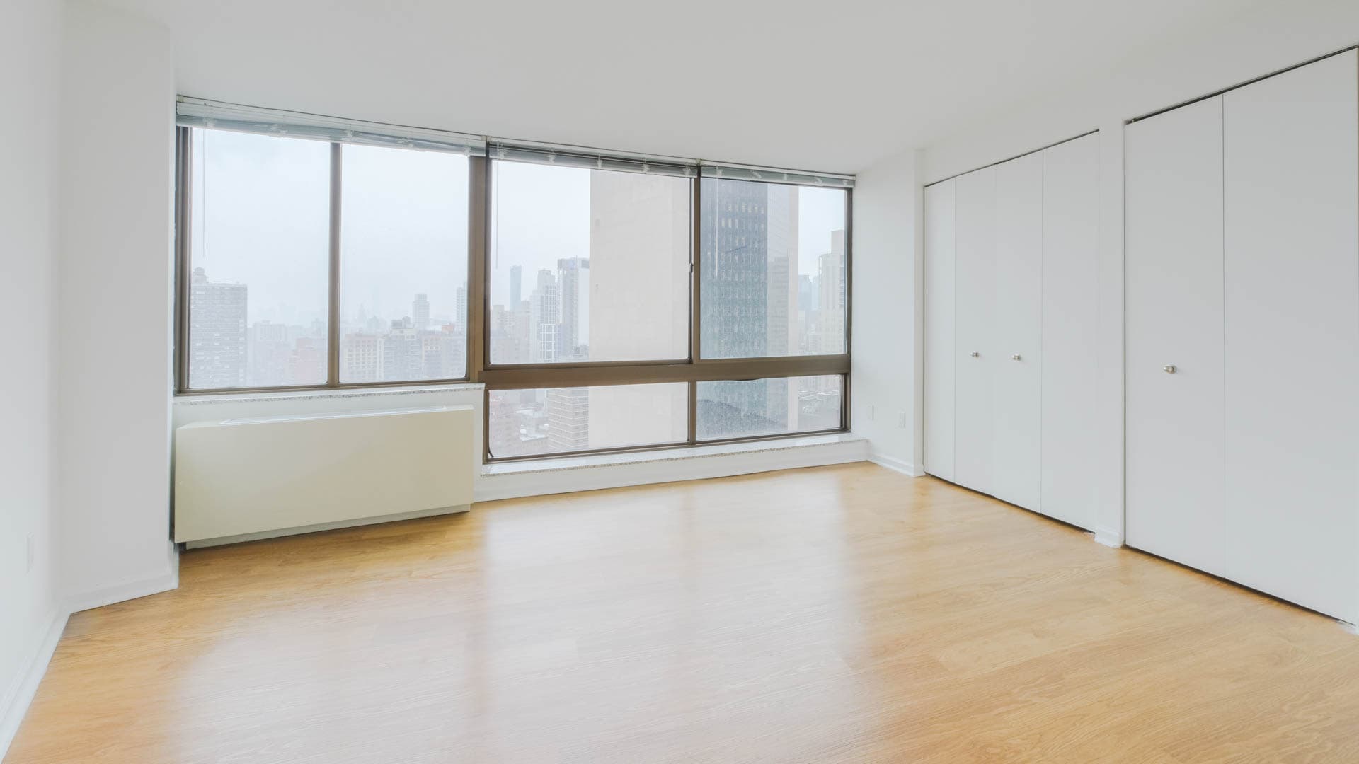 300 East 39th Apartments 2 of 8