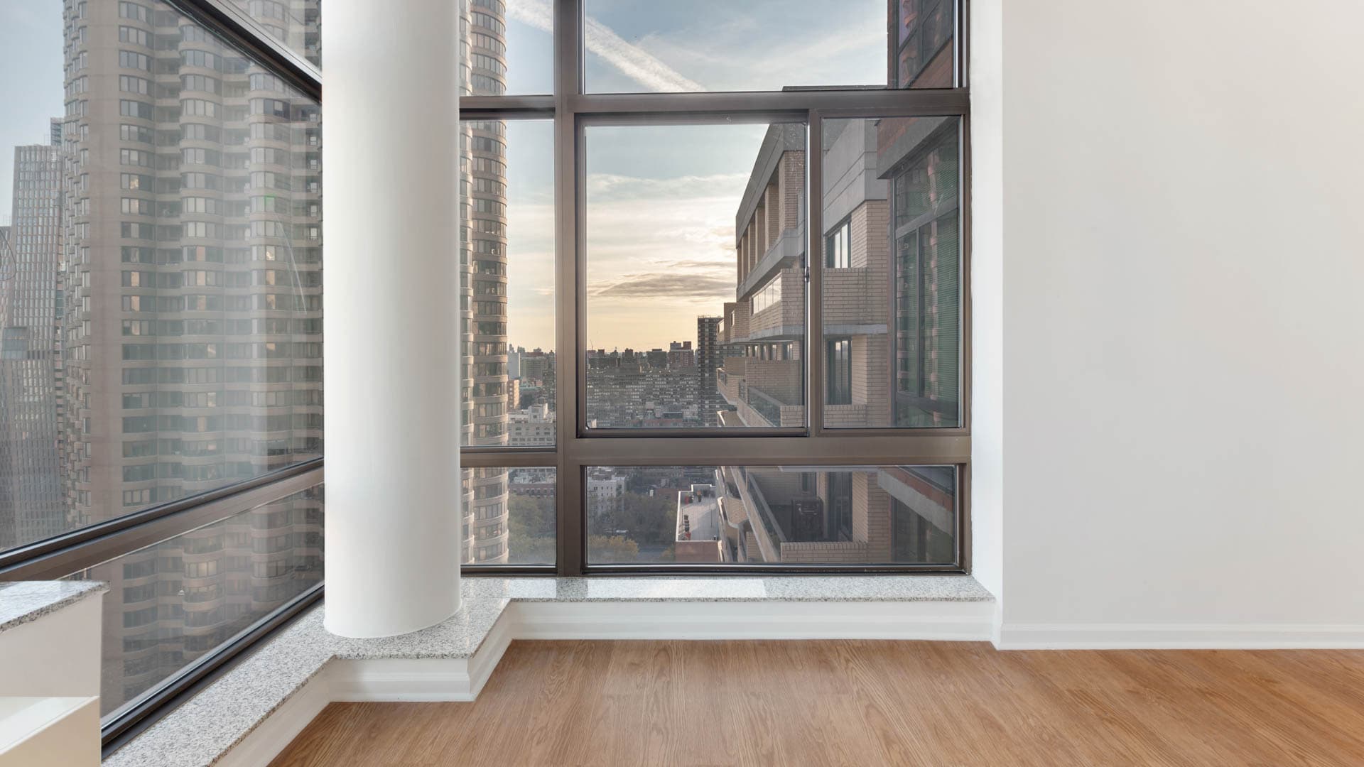 300 East 39th Apartments 3 of 12