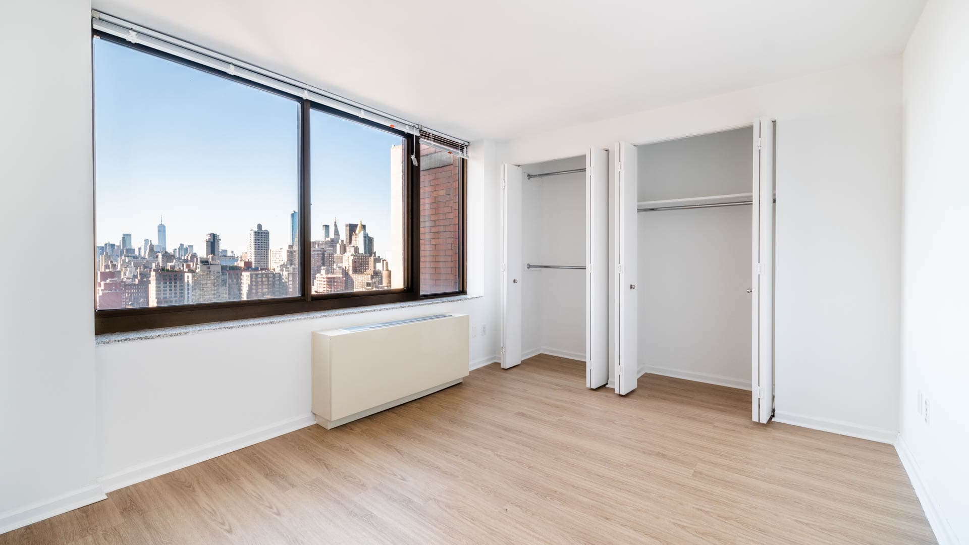 300 East 39th Apartments 25 of 44