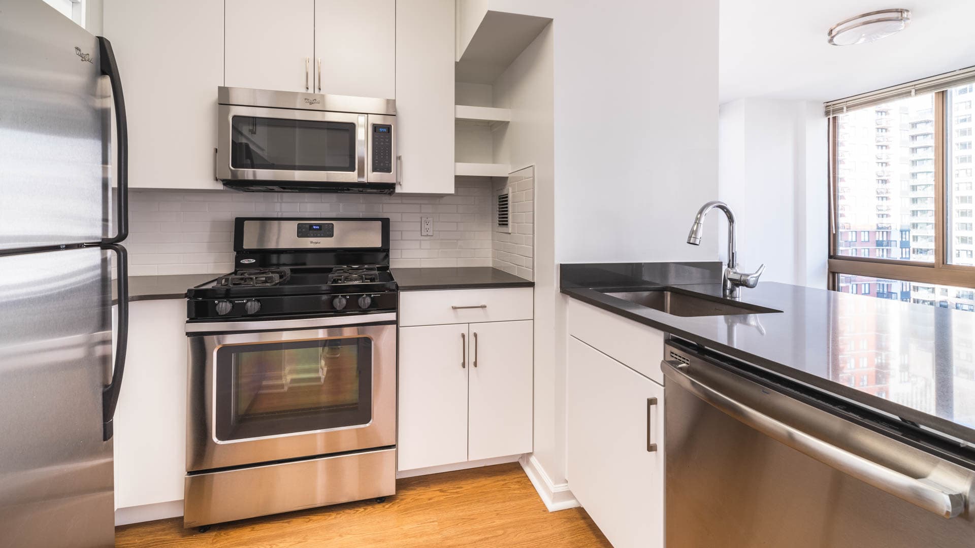 300 East 39th Apartments 3 of 6