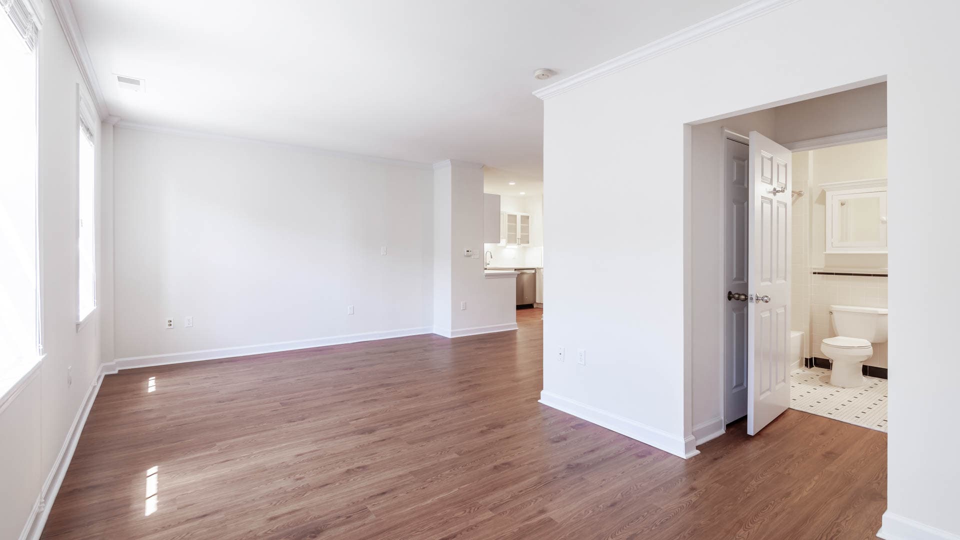 Alban Towers Apartments 3 of 5