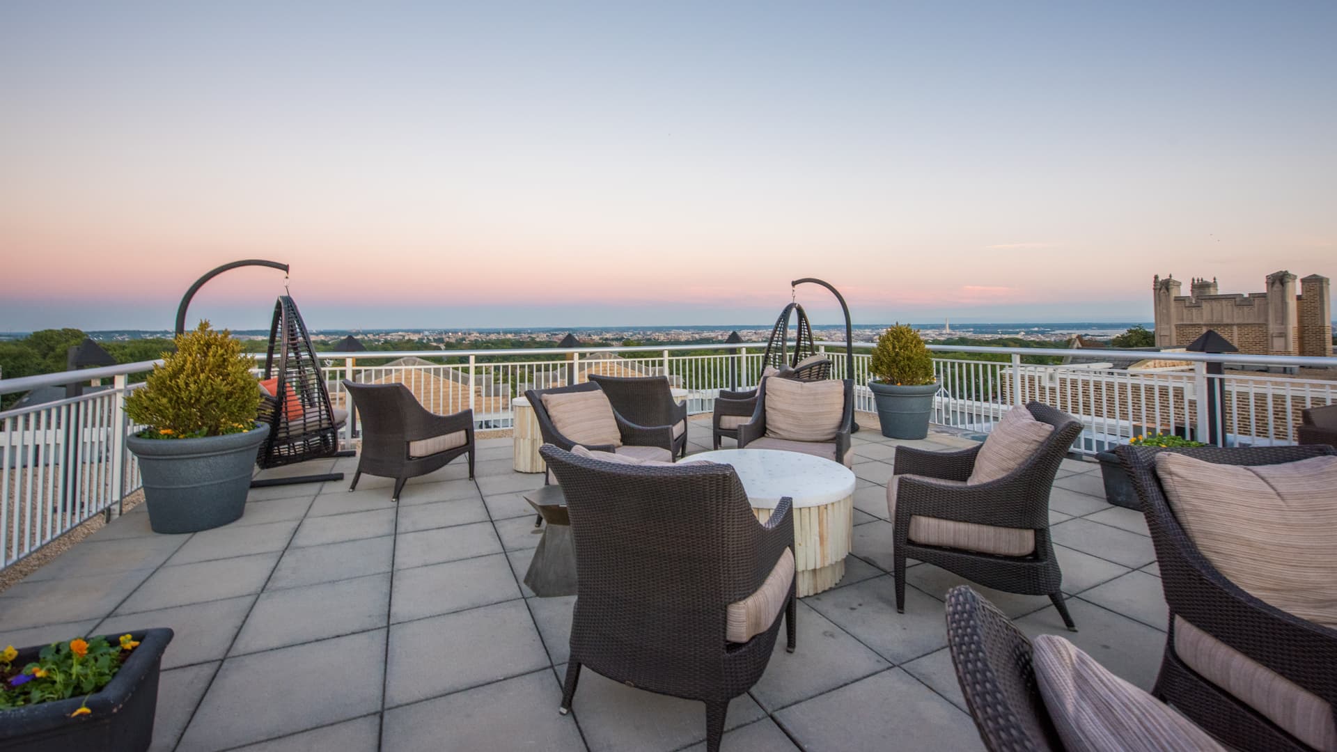 Alban Towers Apartments 40 of 42