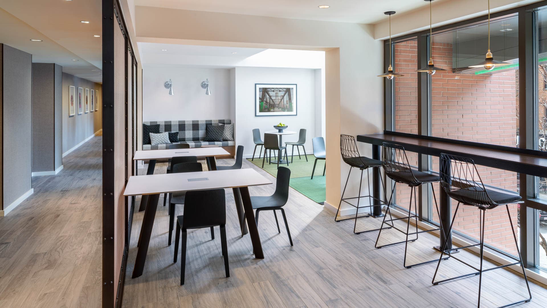 Avenir Apartments 54 of 58