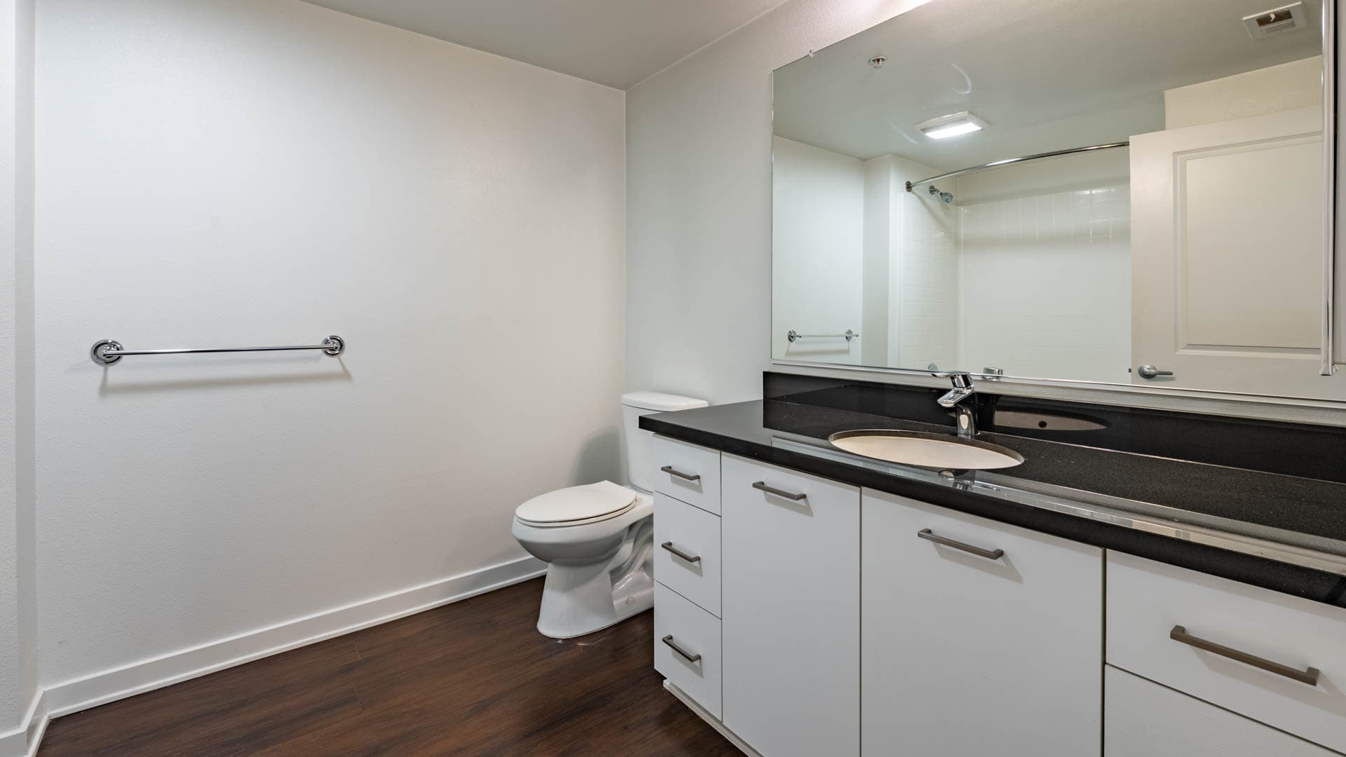 Jia Apartments 1 of 7