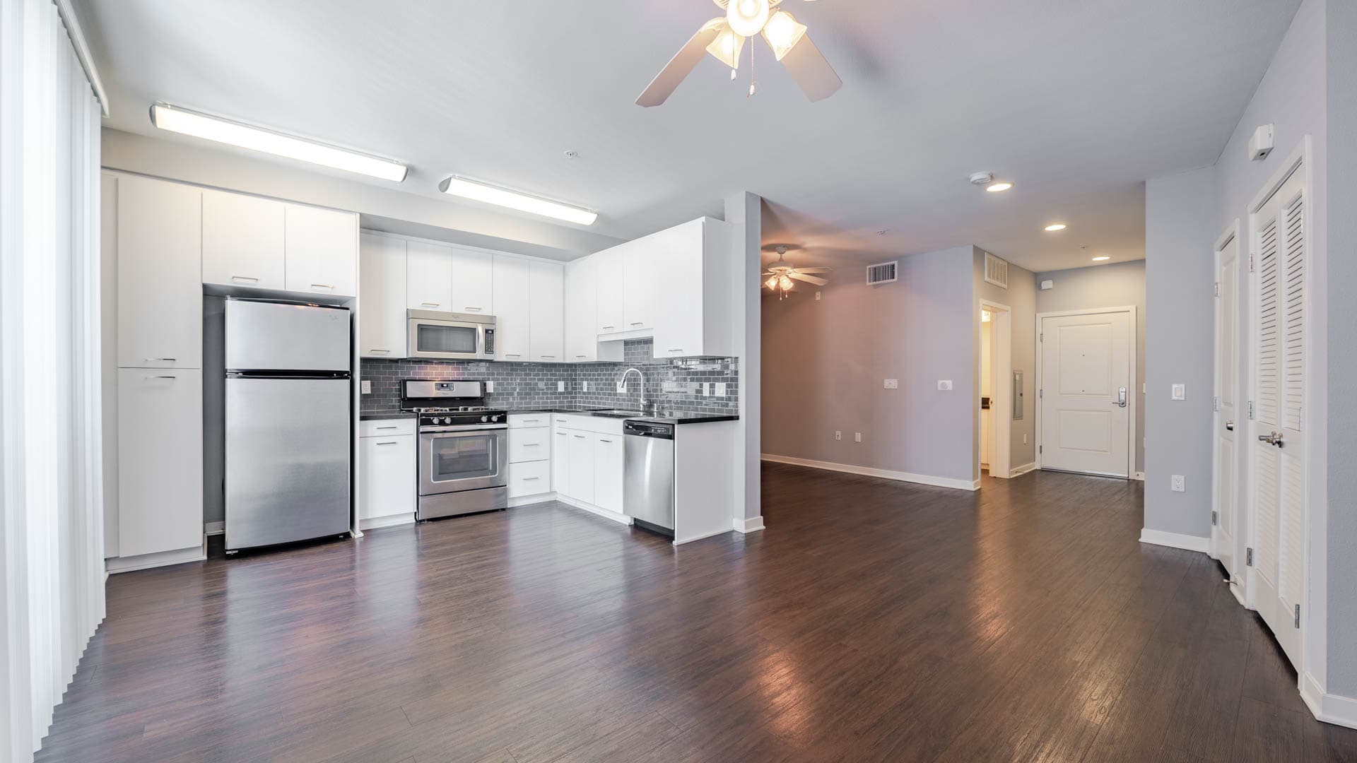 Jia Apartments 11 of 58