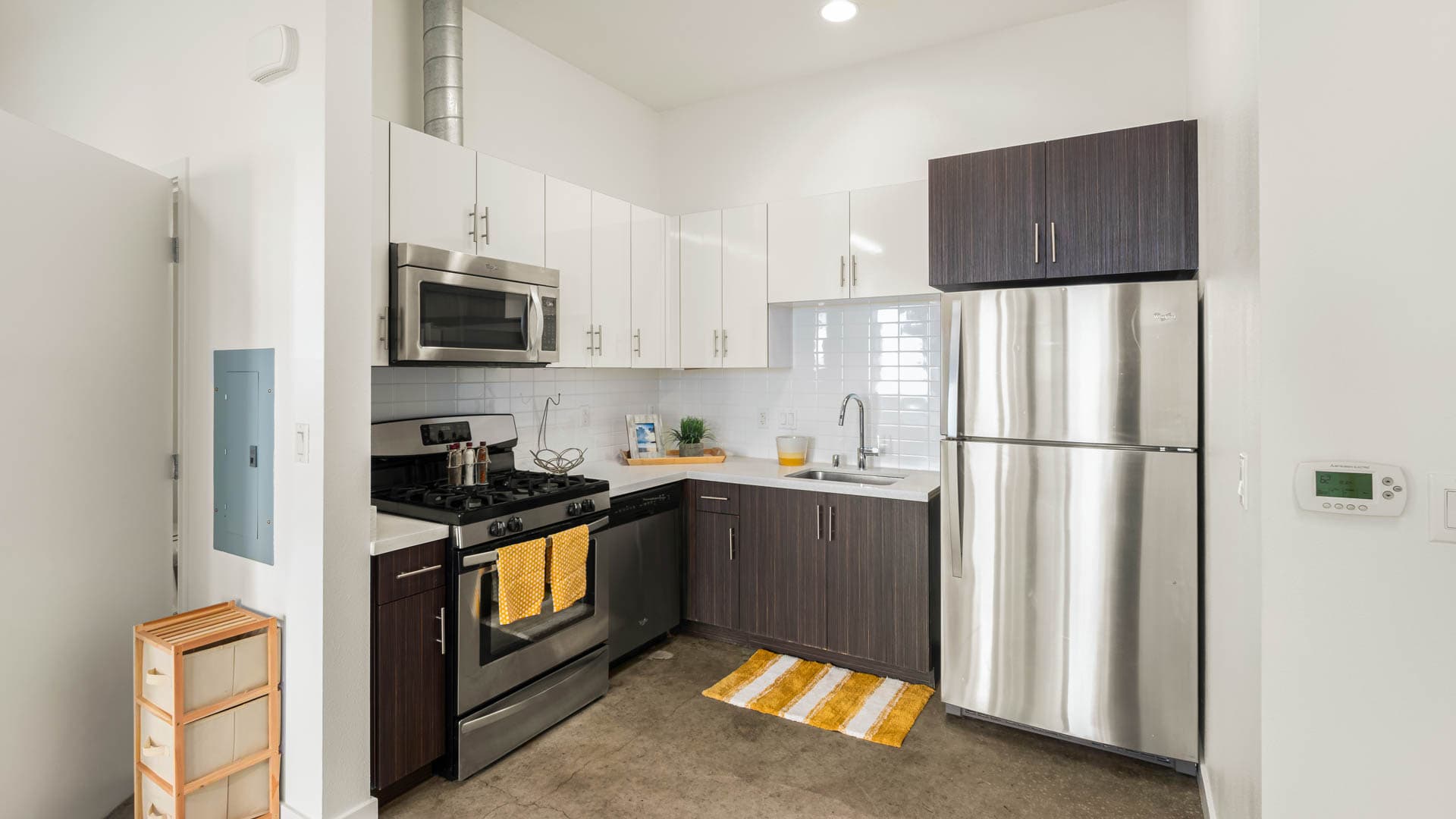 Parc on Powell Apartments 3 of 6