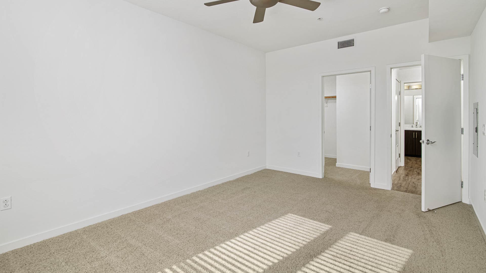 Parc on Powell Apartments 5 of 6