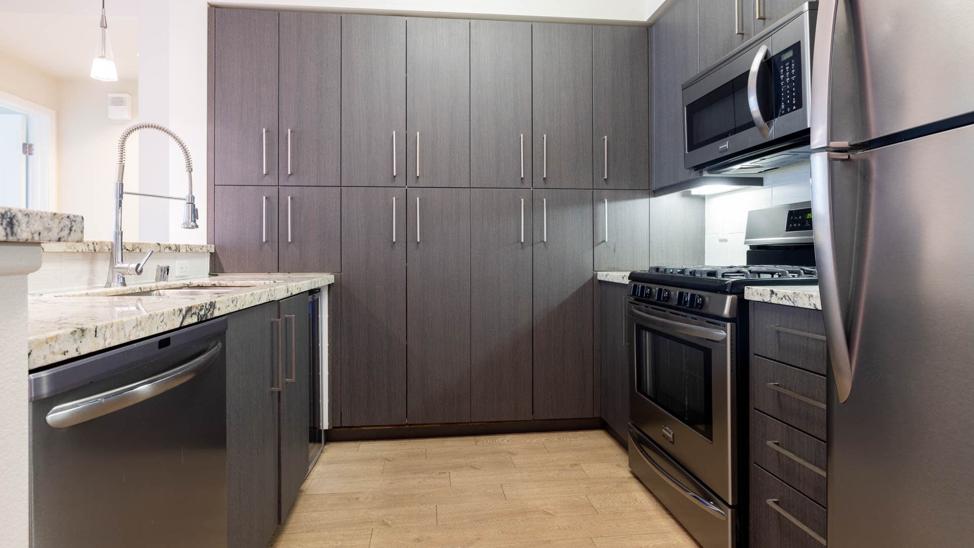 The Hesby Apartments 13 of 16
