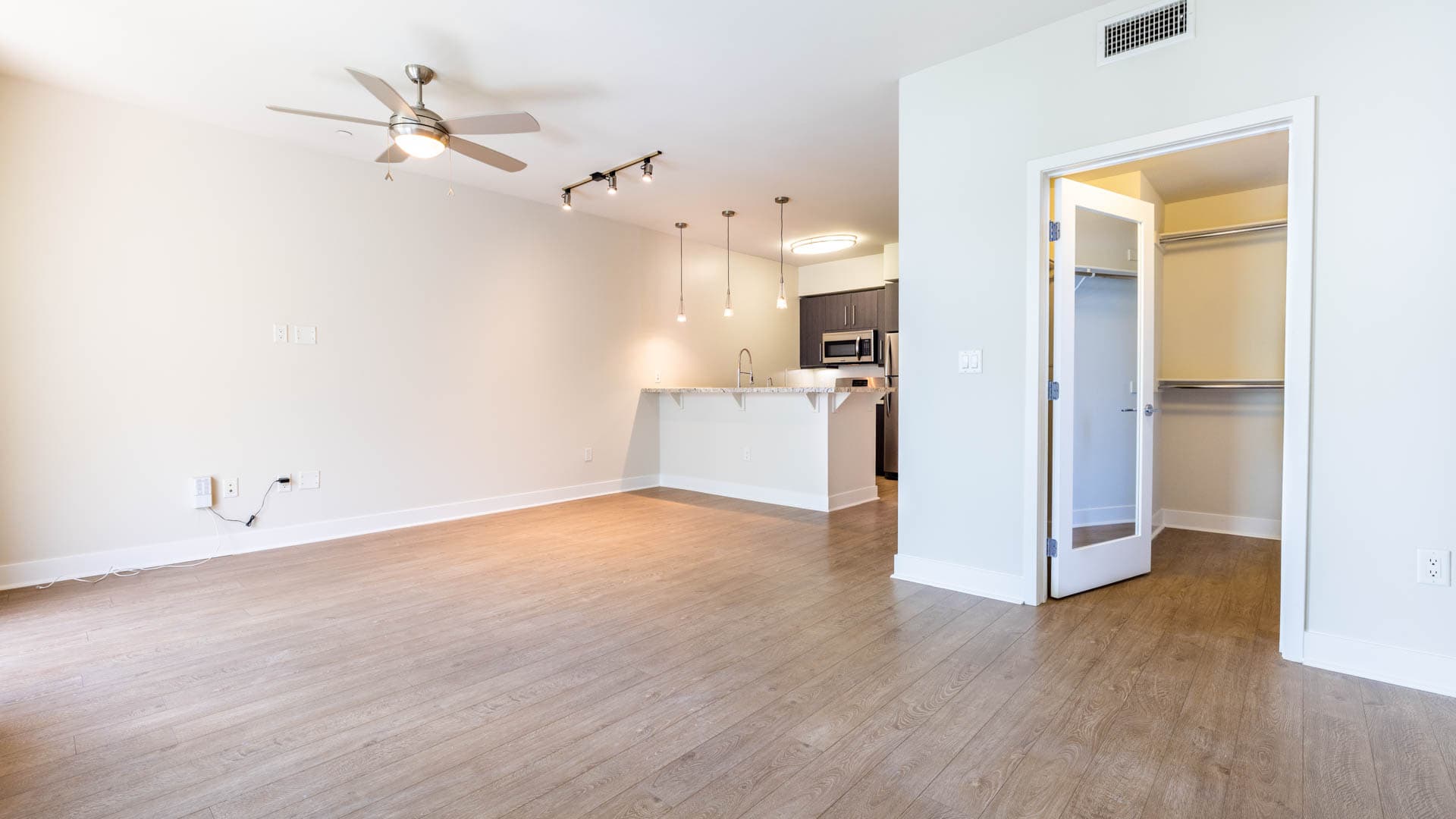 The Hesby Apartments 4 of 7