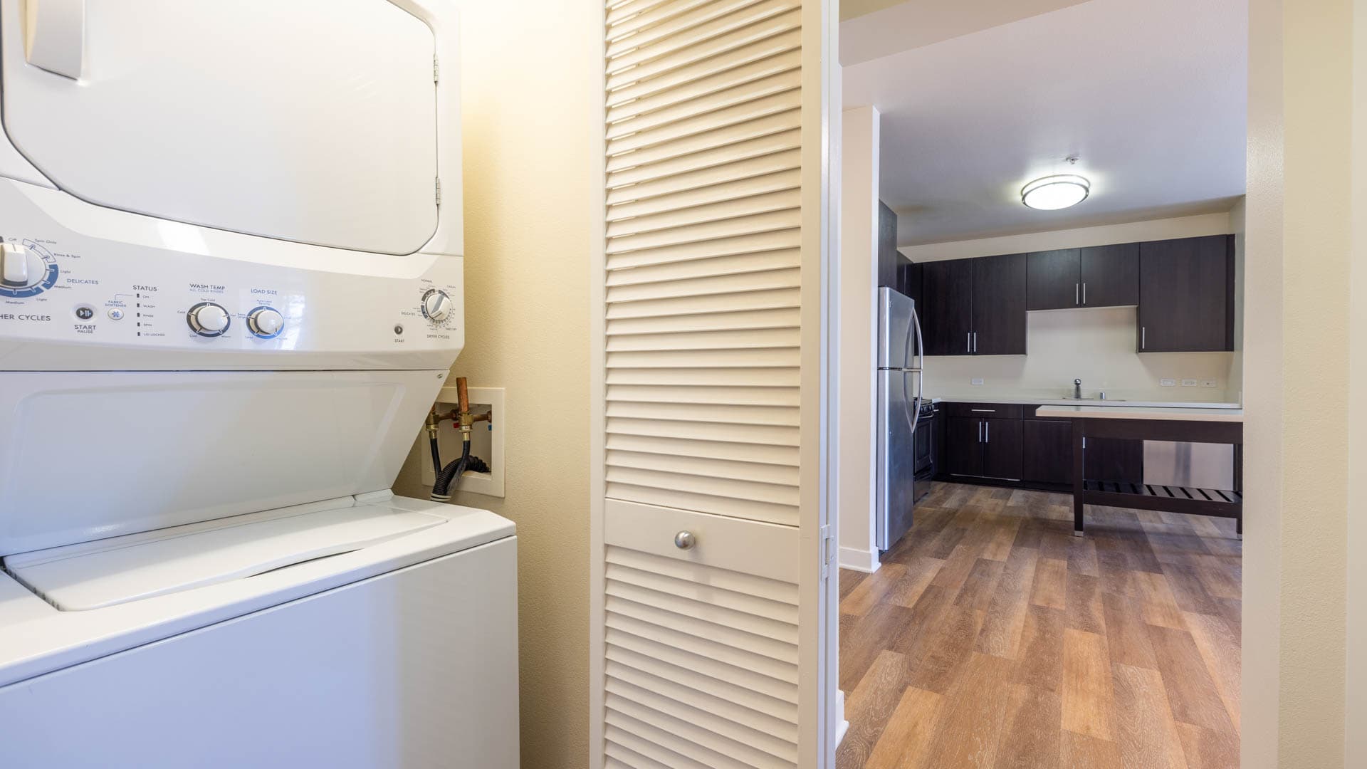 The Kelvin Apartments 3 of 9