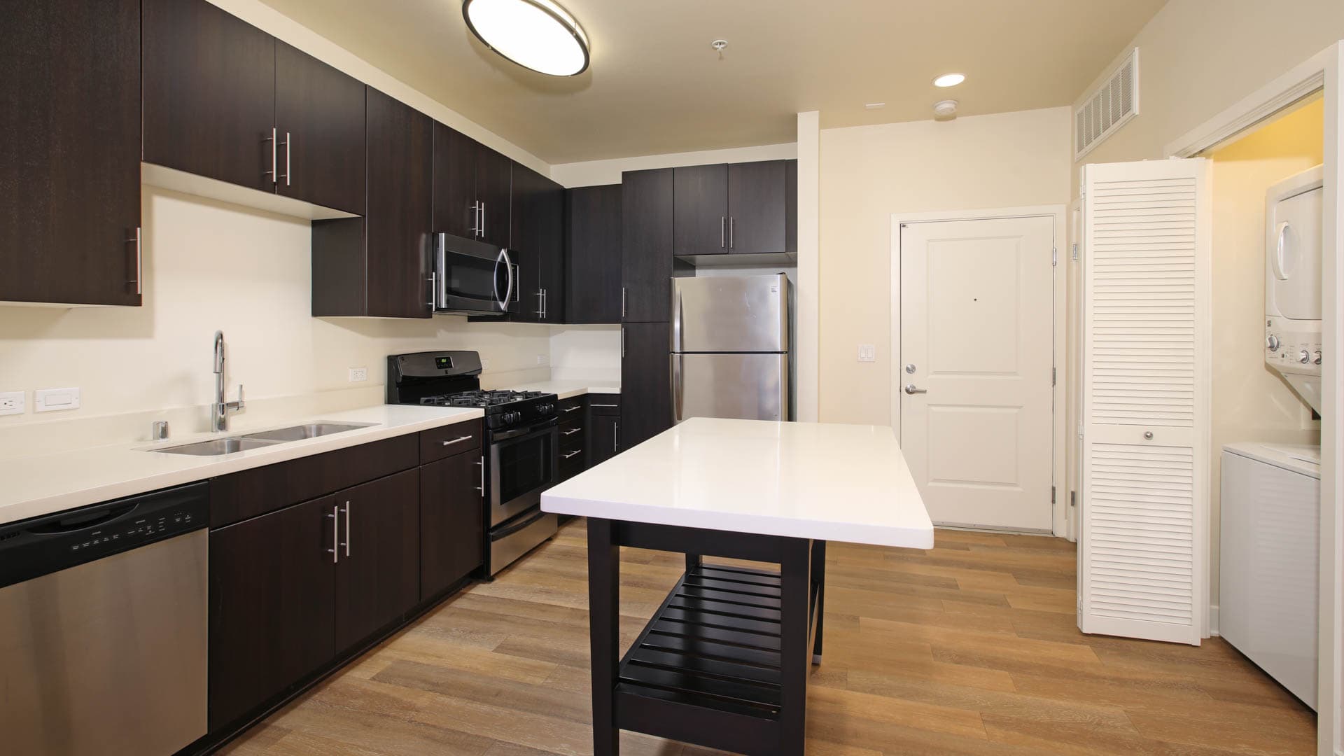 The Kelvin Apartments 5 of 49