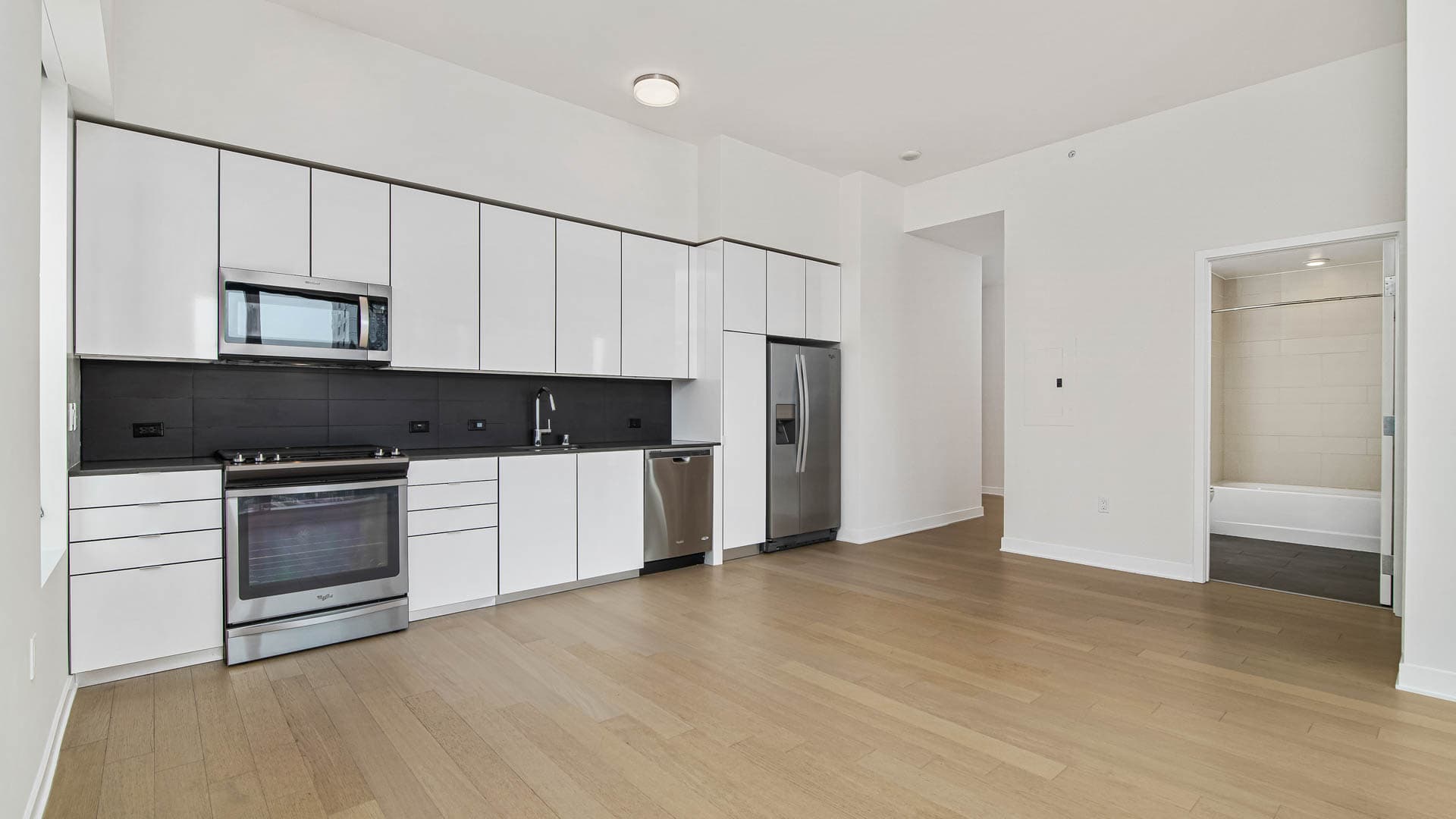 340 Fremont Apartments 3 of 6