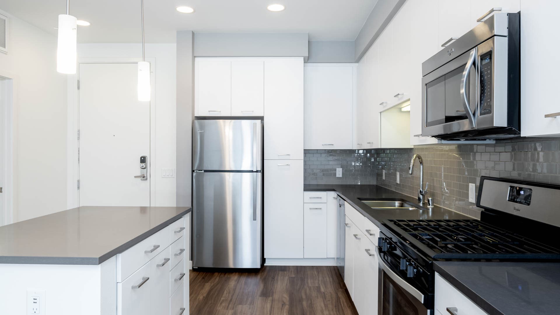 The Alton Apartments 4 of 8
