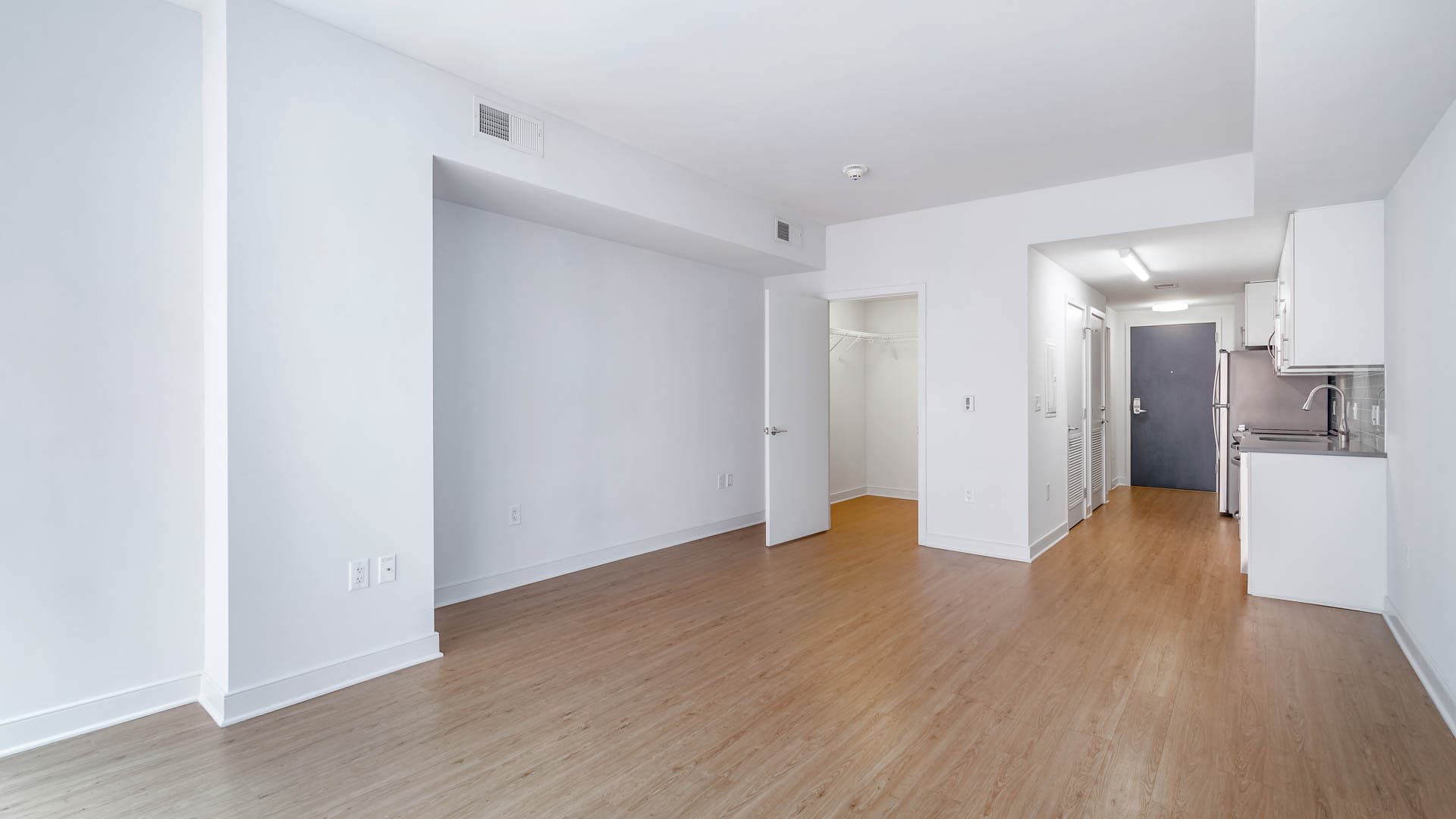 455 Eye Street Apartments 3 of 8