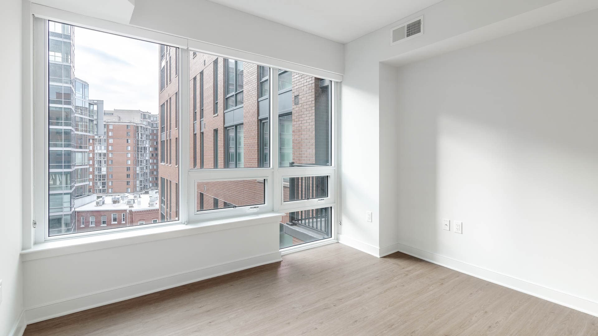 455 Eye Street Apartments 3 of 8