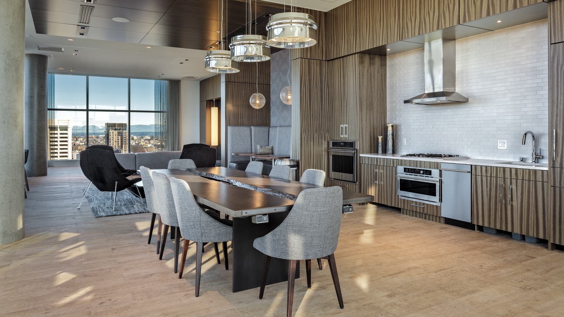 Helios Apartments 63 of 84