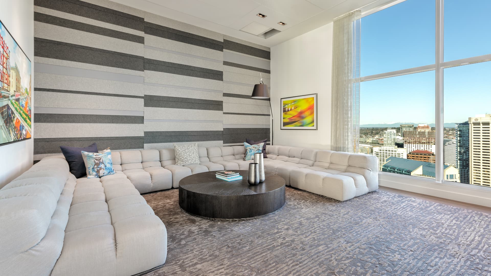 Helios Apartments 60 of 84