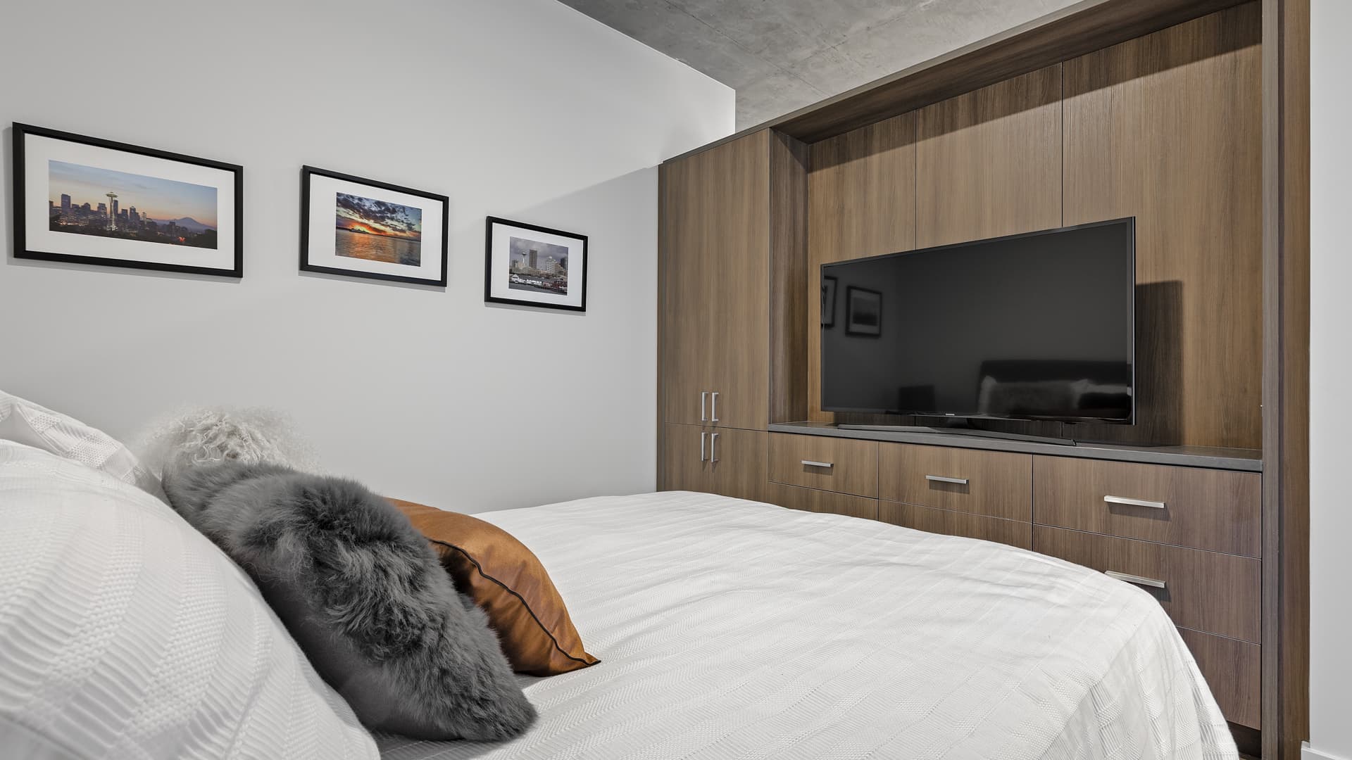 Helios Apartments 46 of 84