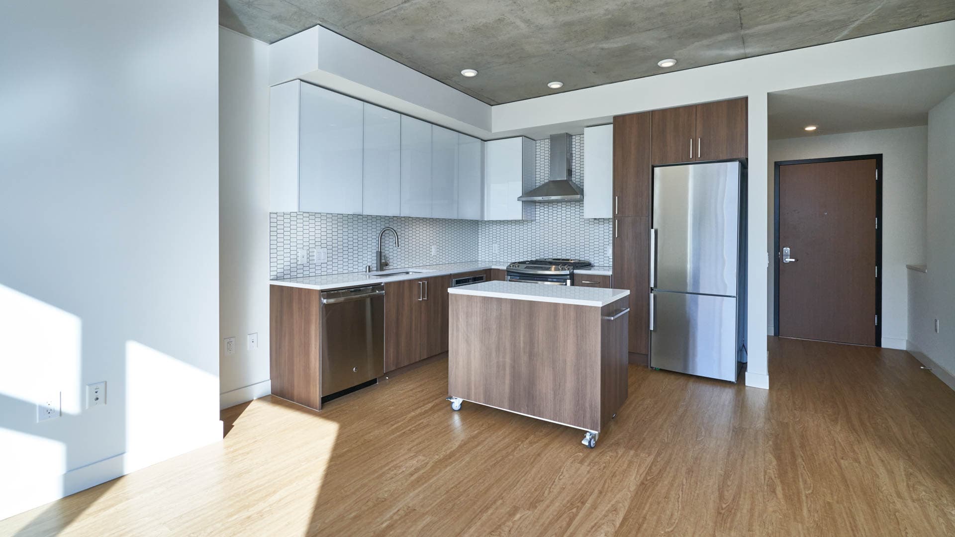 Helios Apartments 13 of 84
