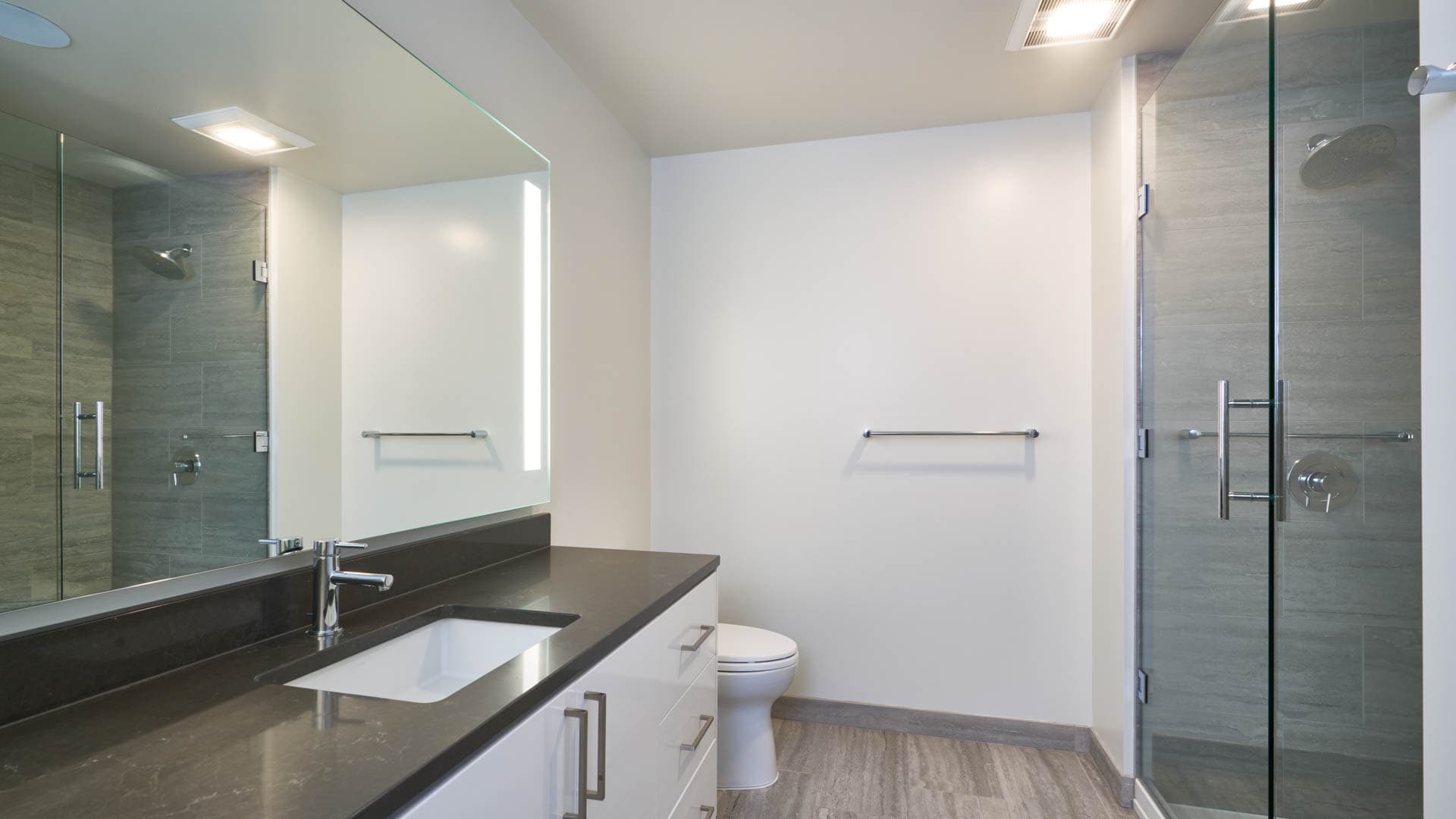 Helios Apartments 37 of 84