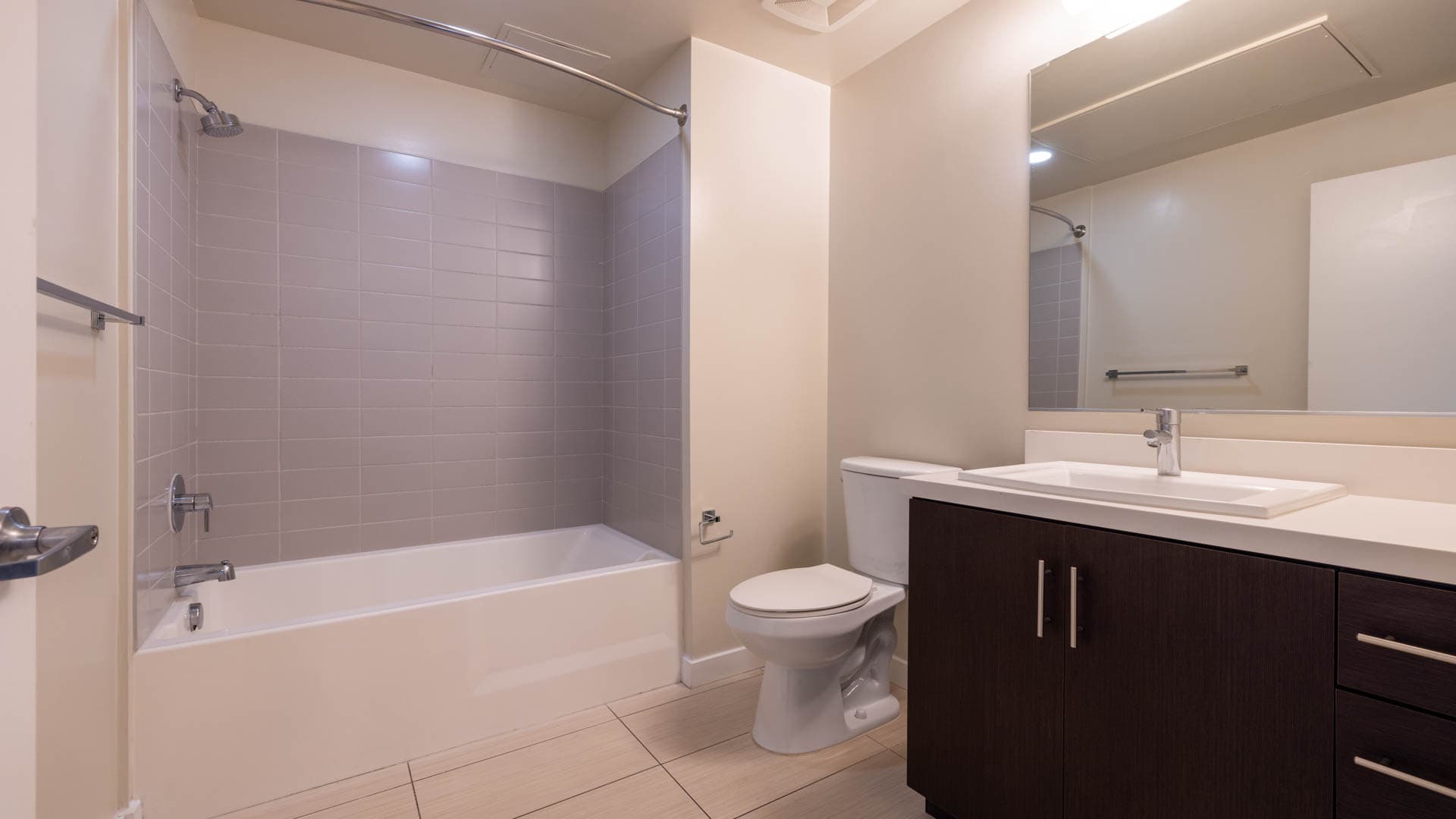 Radius Koreatown Apartments 10 of 12