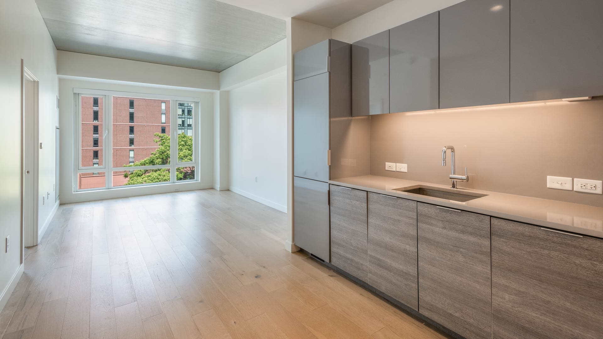 Troy Boston Apartments 2 of 8